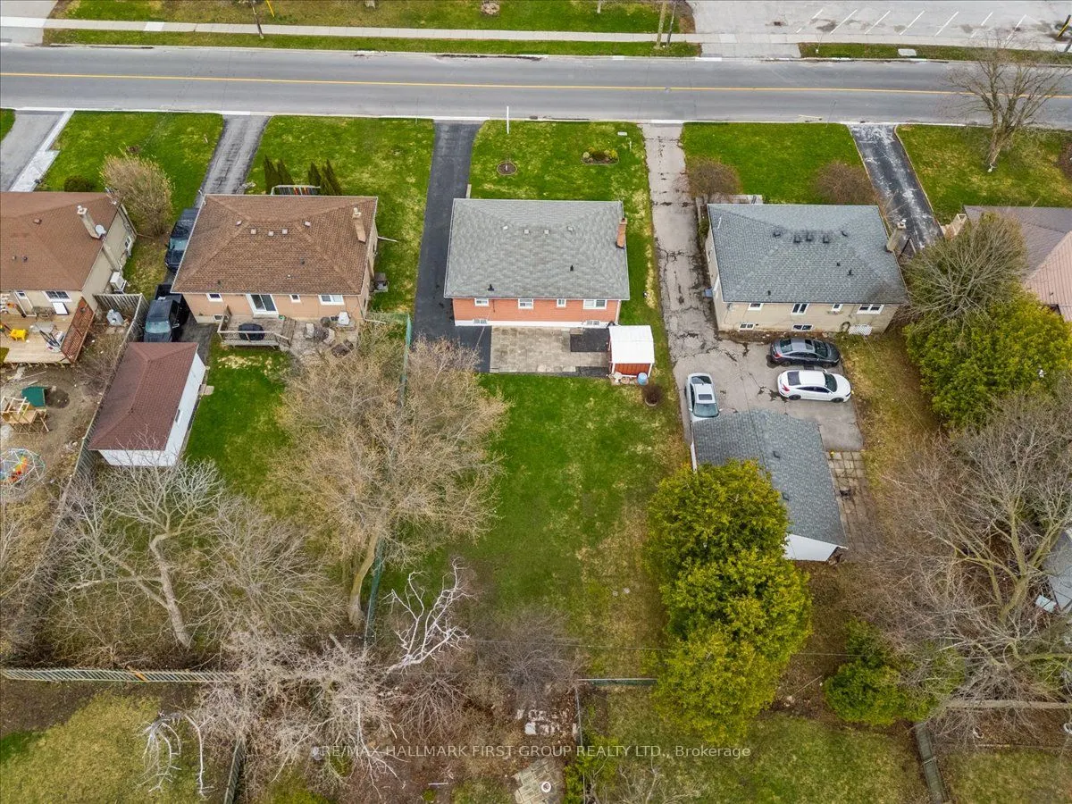 32 Linton Avenue