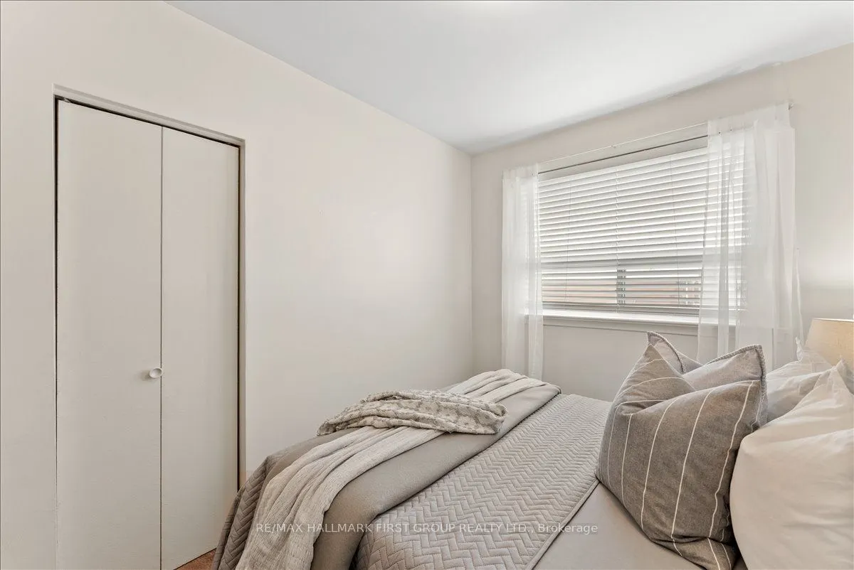 32 Linton Avenue