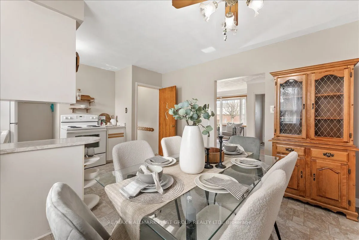32 Linton Avenue