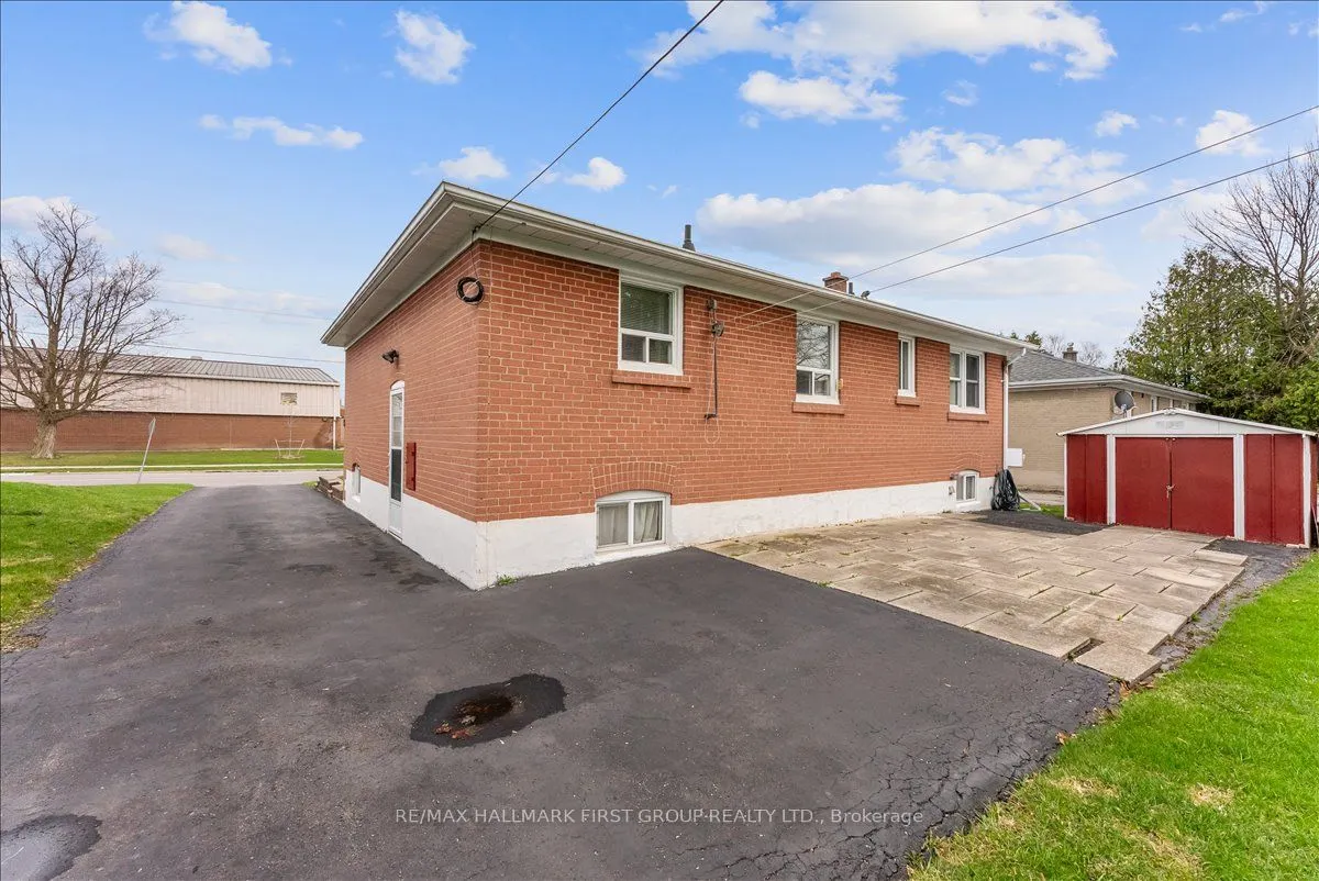 32 Linton Avenue