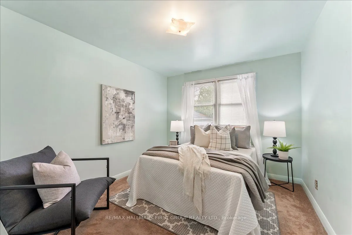 32 Linton Avenue