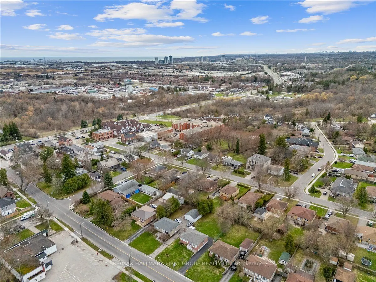 32 Linton Avenue