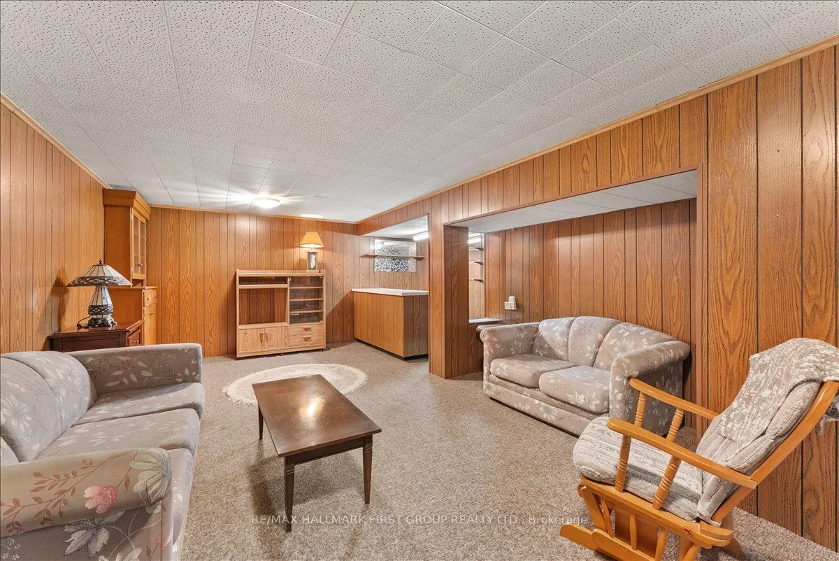 32 Linton Avenue