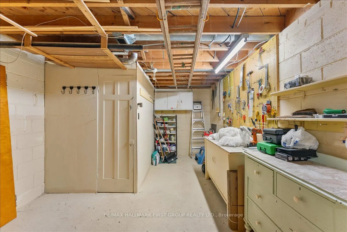 32 Linton Avenue