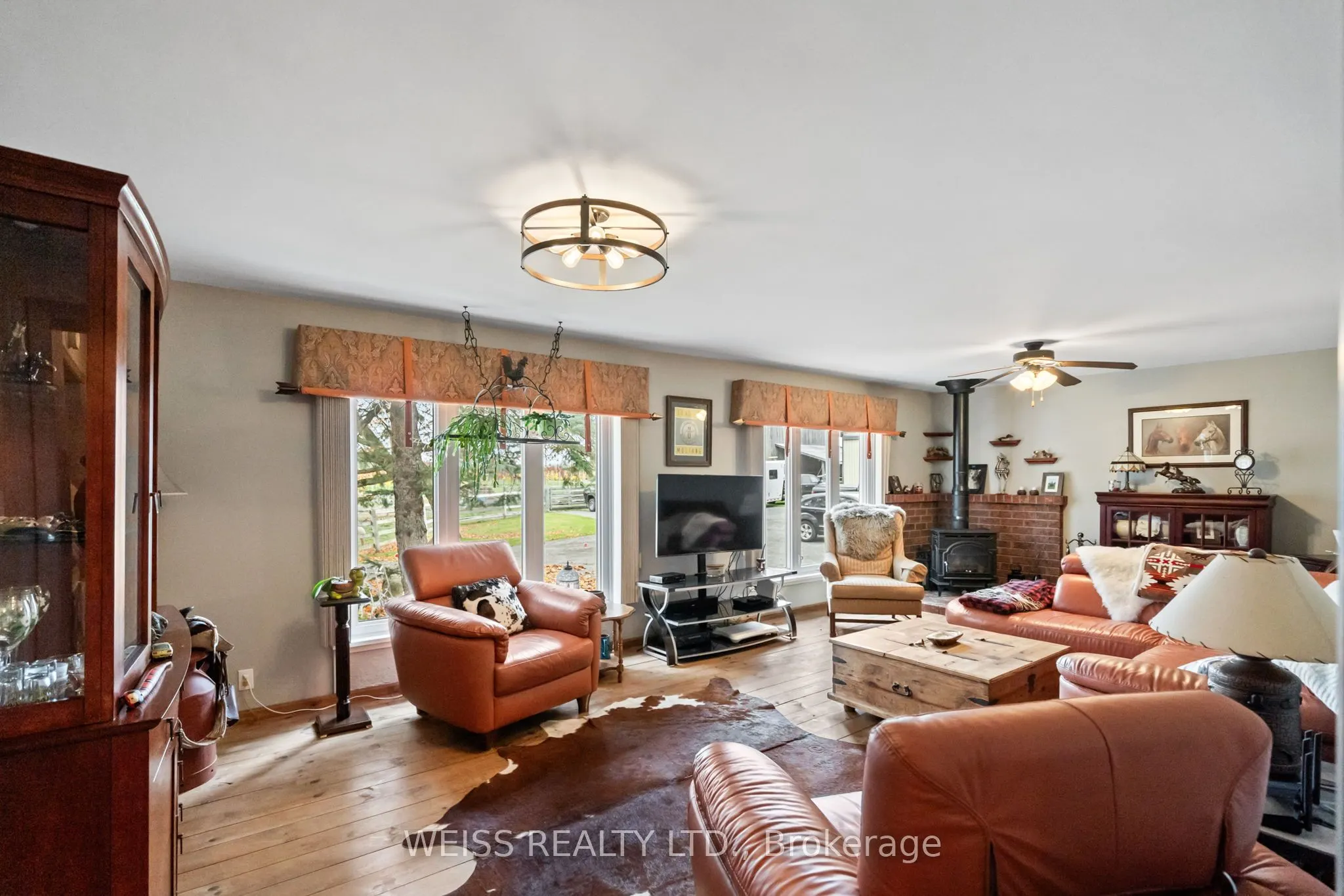 772 Townline Road W