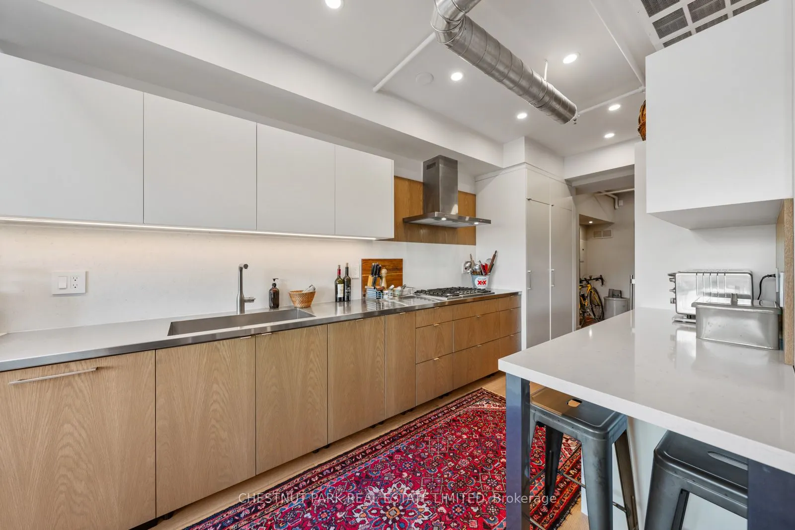 1852 Queen Street E #304