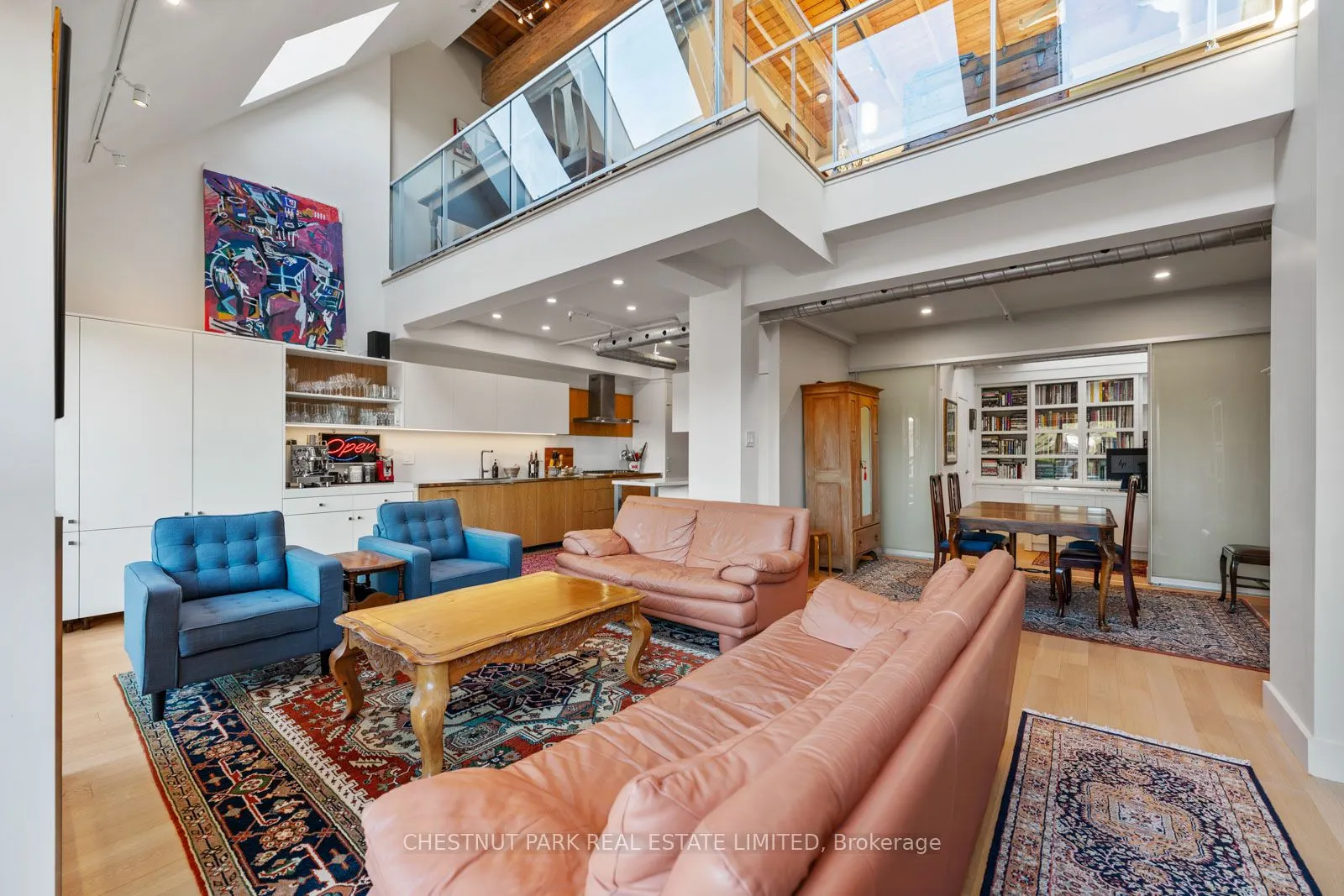 1852 Queen Street E #304