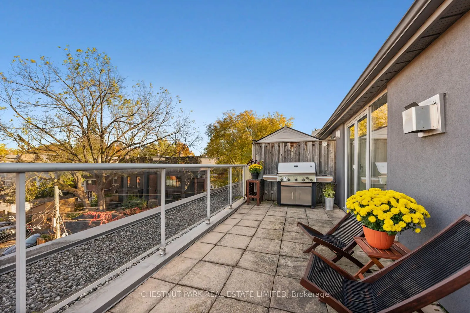 1852 Queen Street E #304