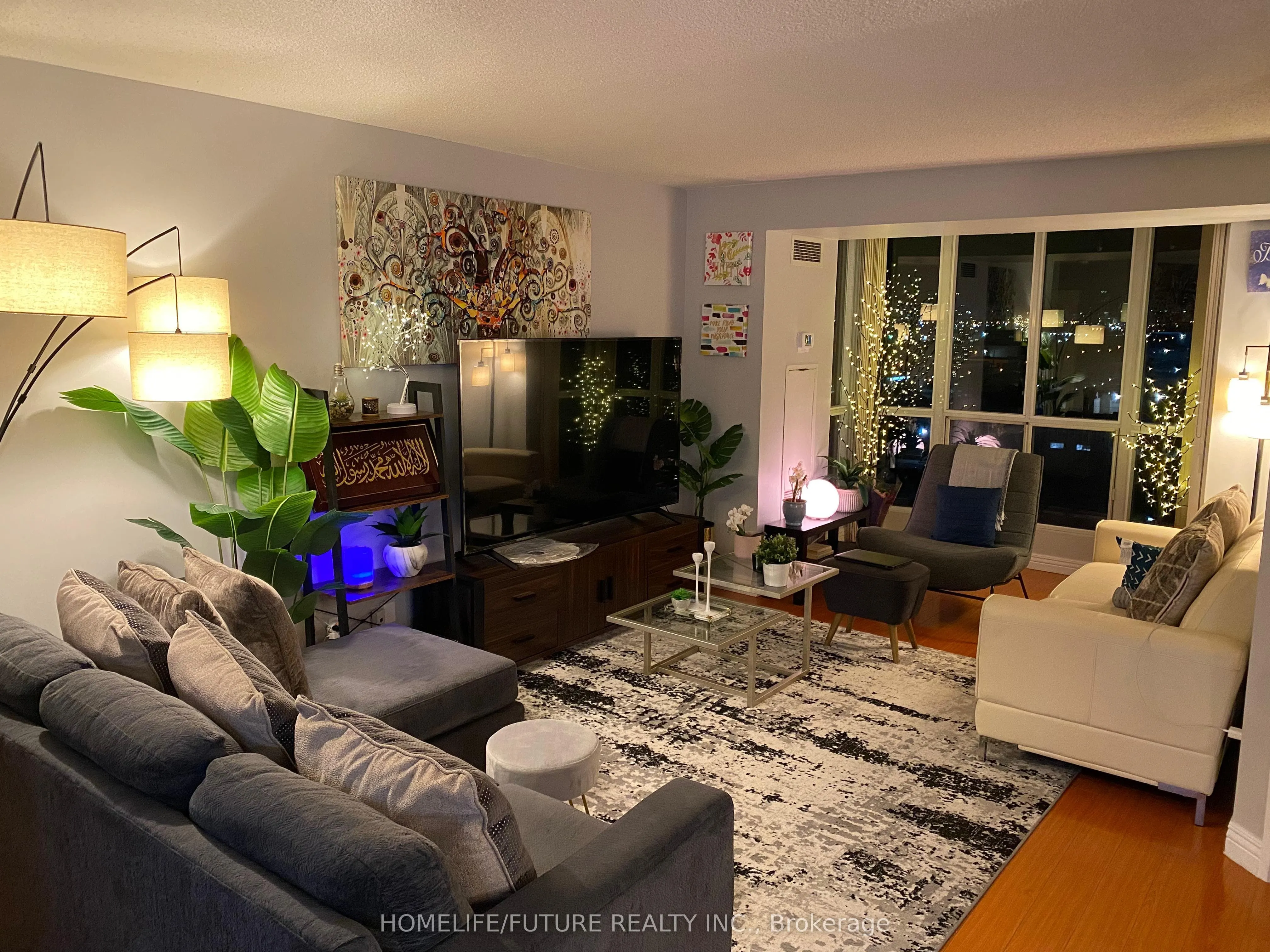 2550 Lawrence Avenue E #816