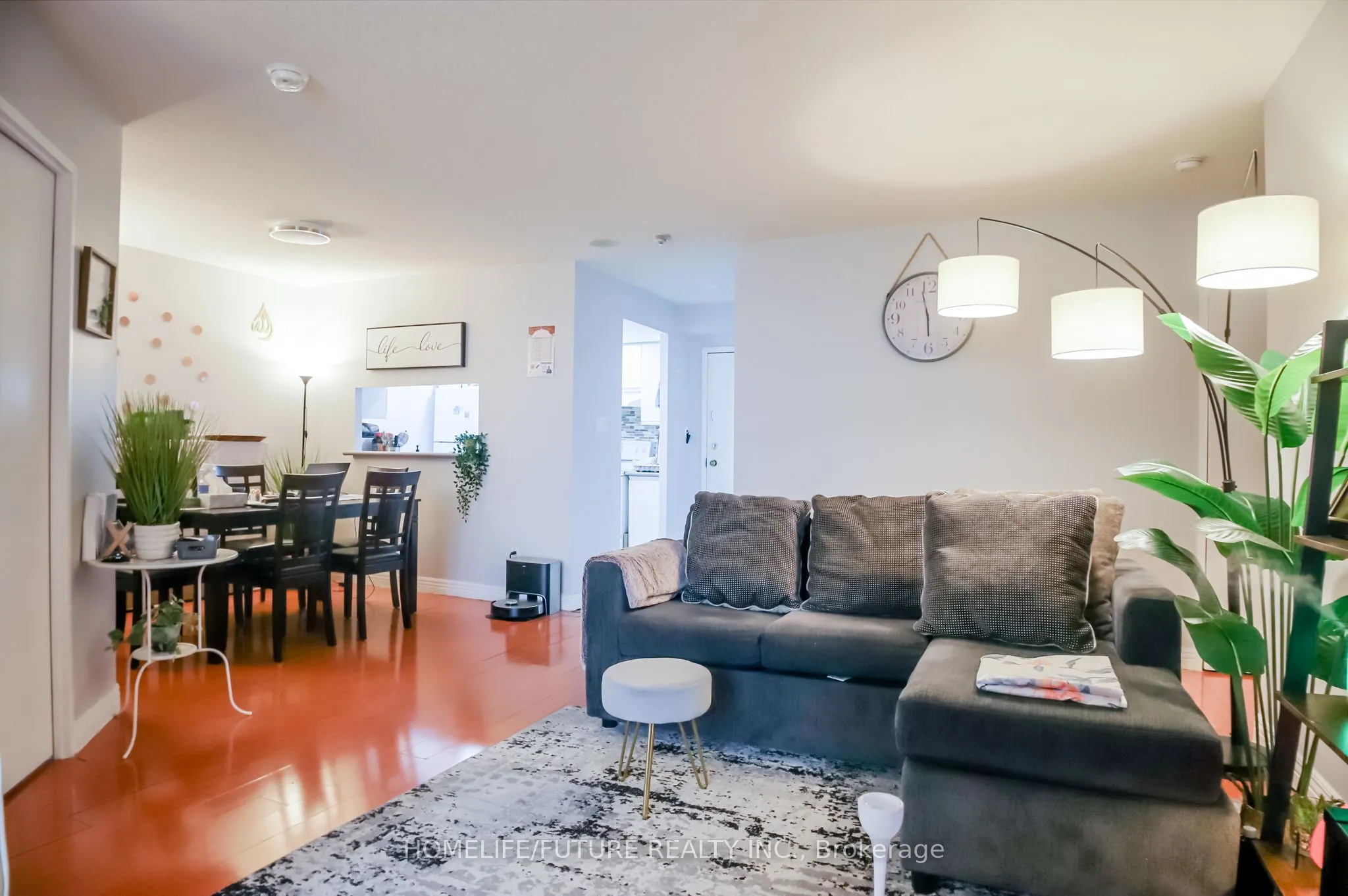 2550 Lawrence Avenue E #816