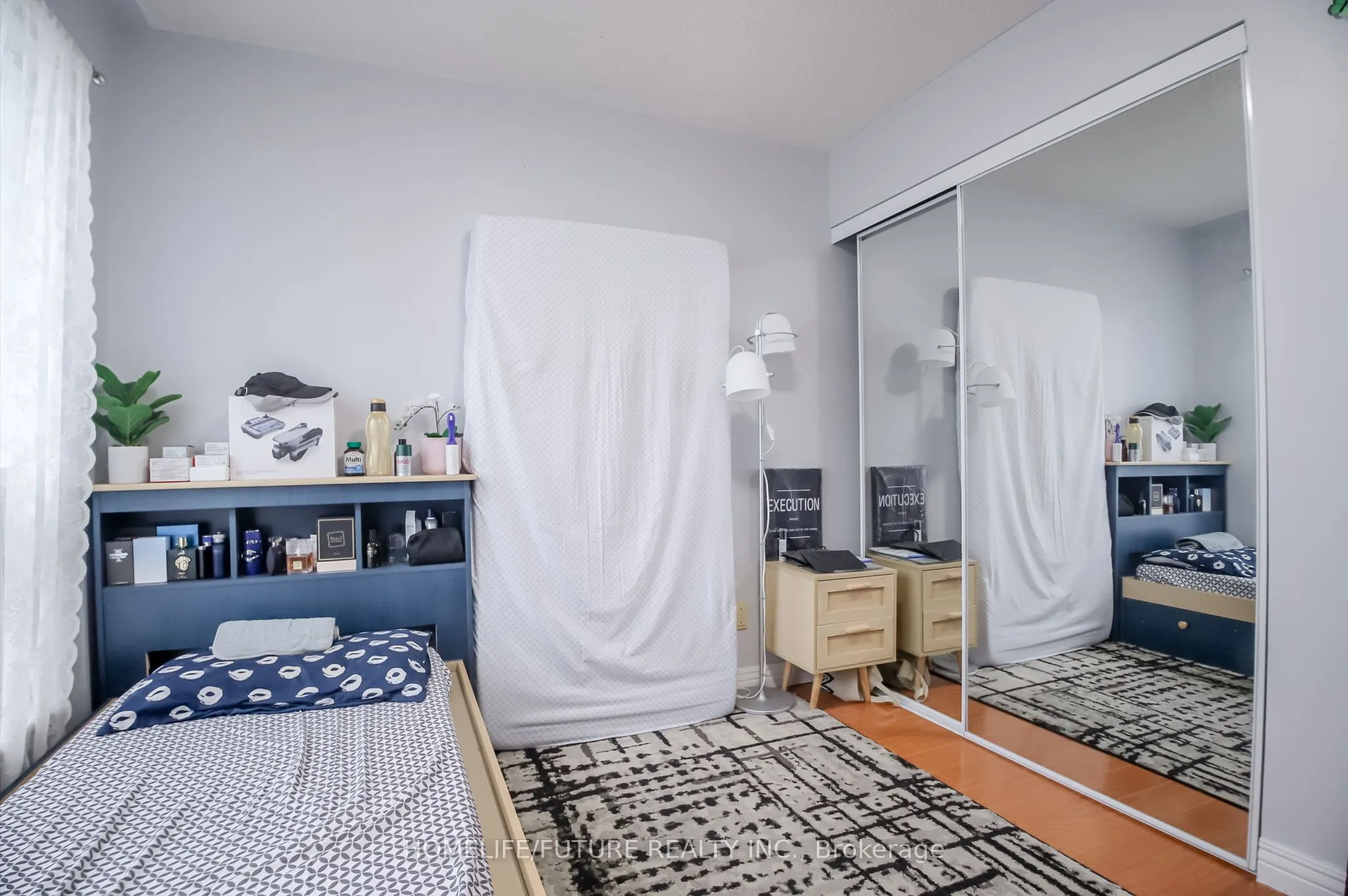 2550 Lawrence Avenue E #816