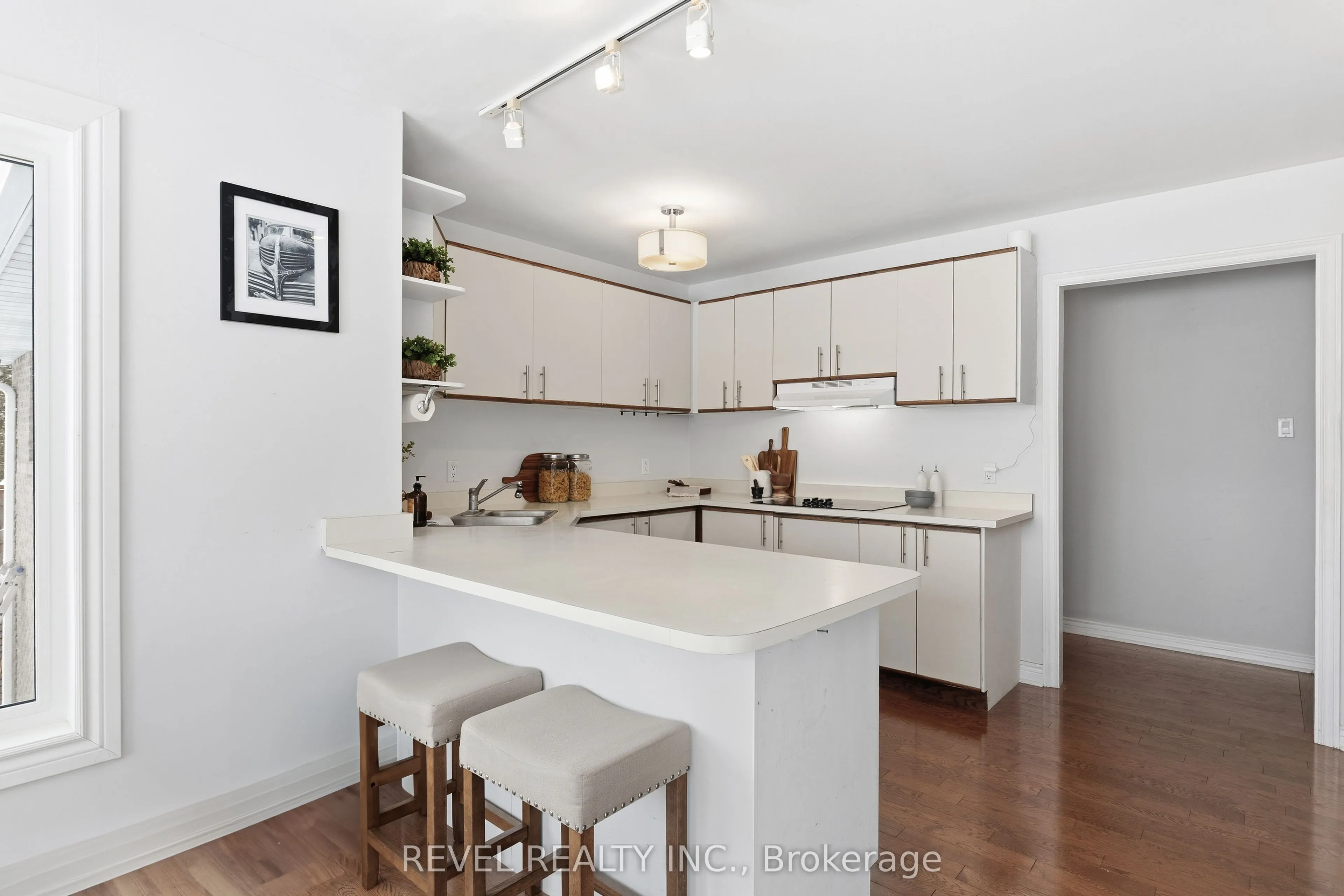 30 Castle Harbour Drive