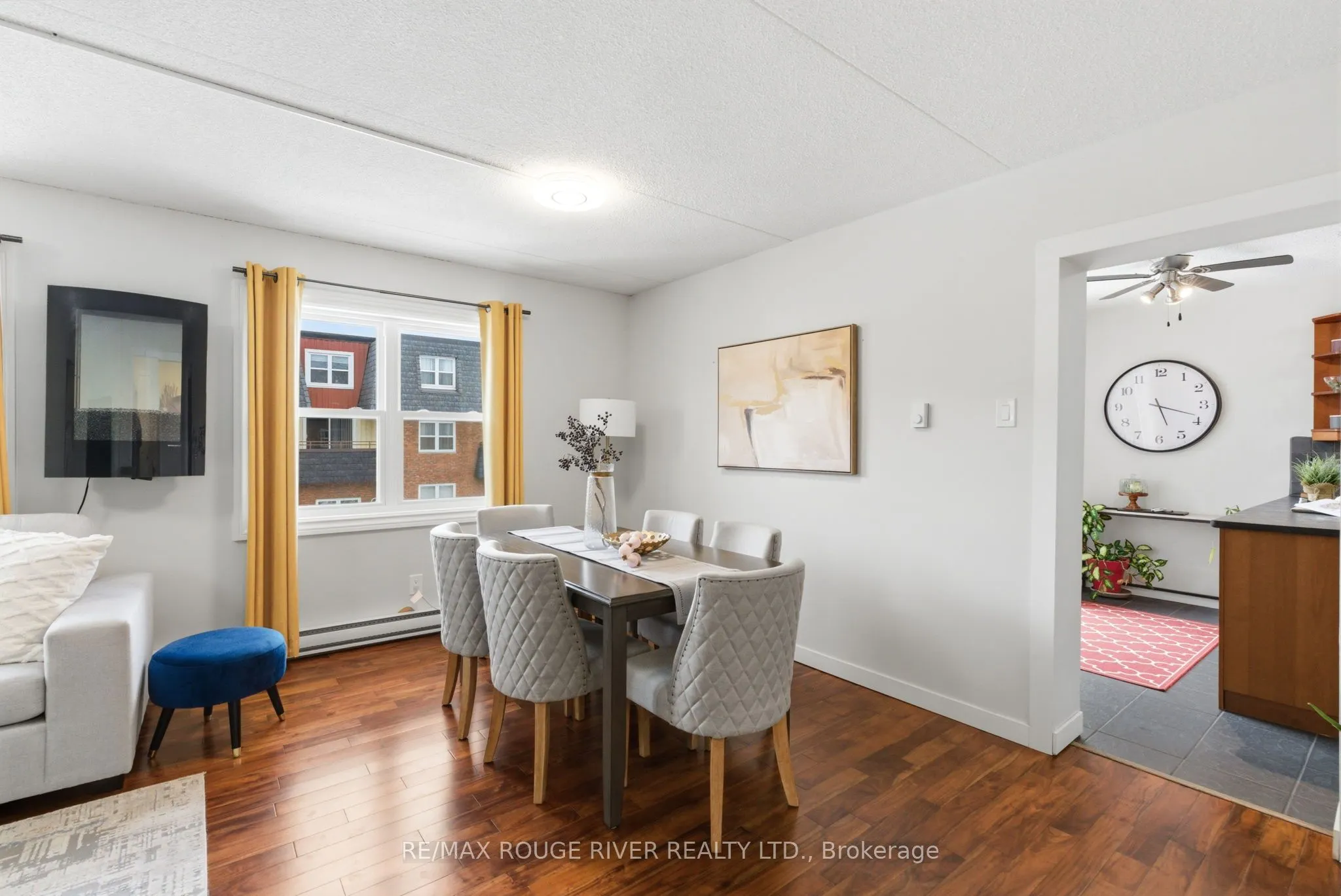 580 Mary Street E #214