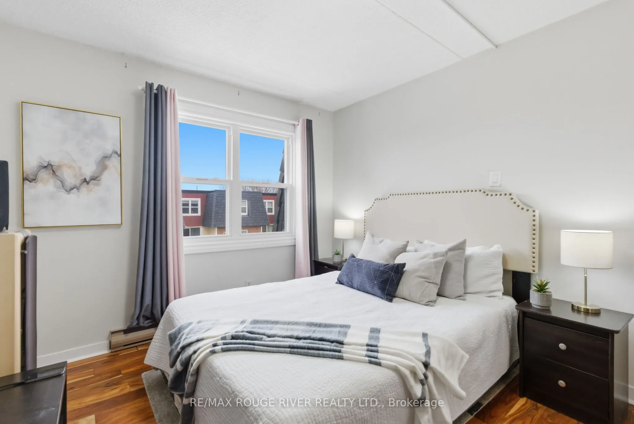 580 Mary Street E #214