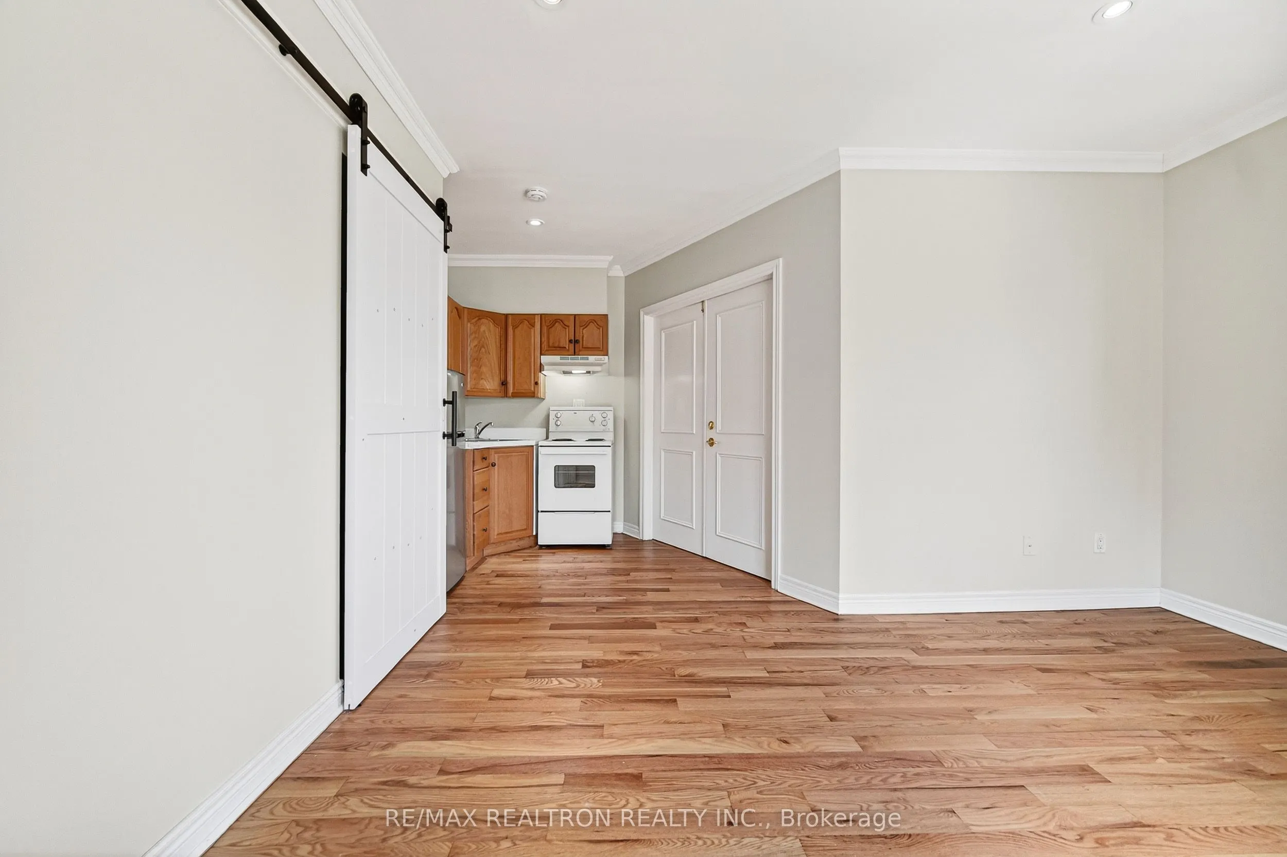 454 Donlands Avenue #A1