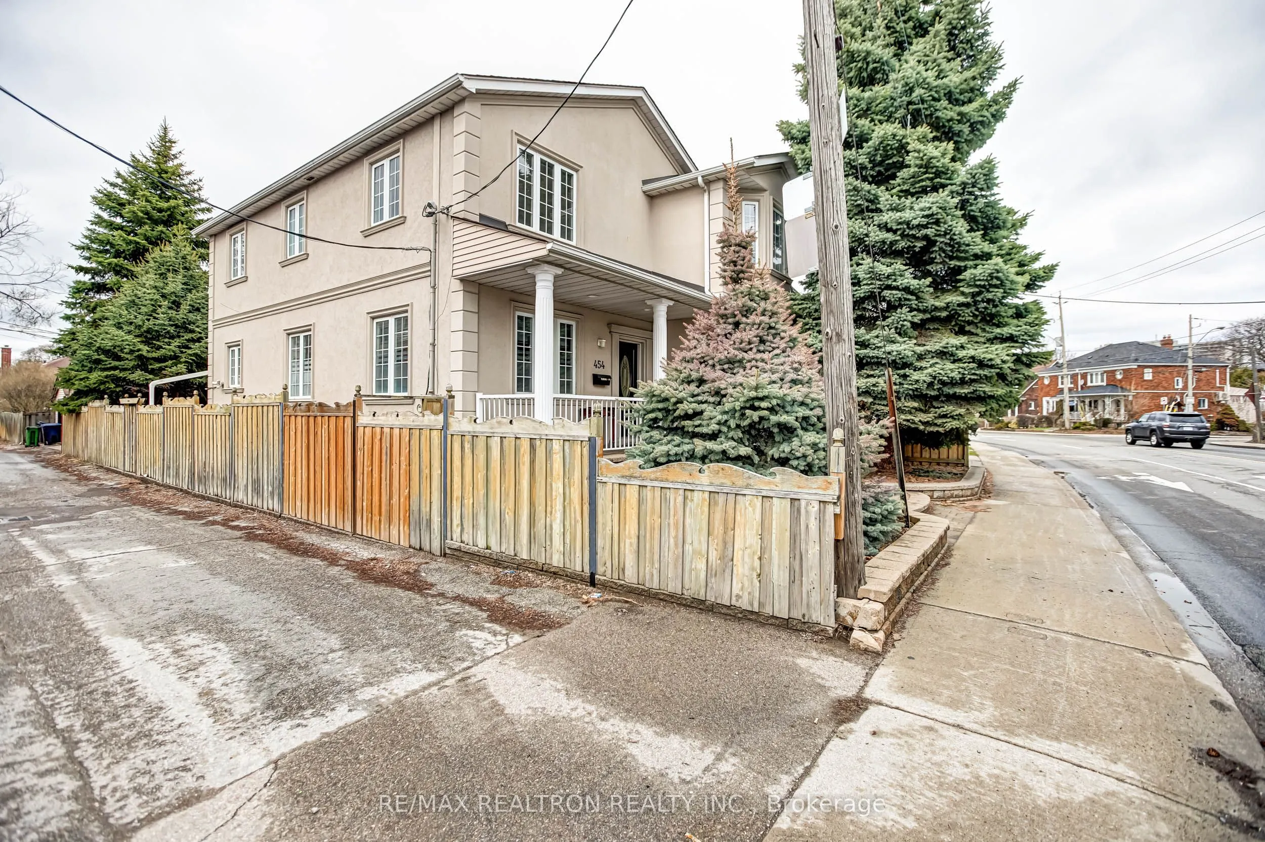 454 Donlands Avenue #A3