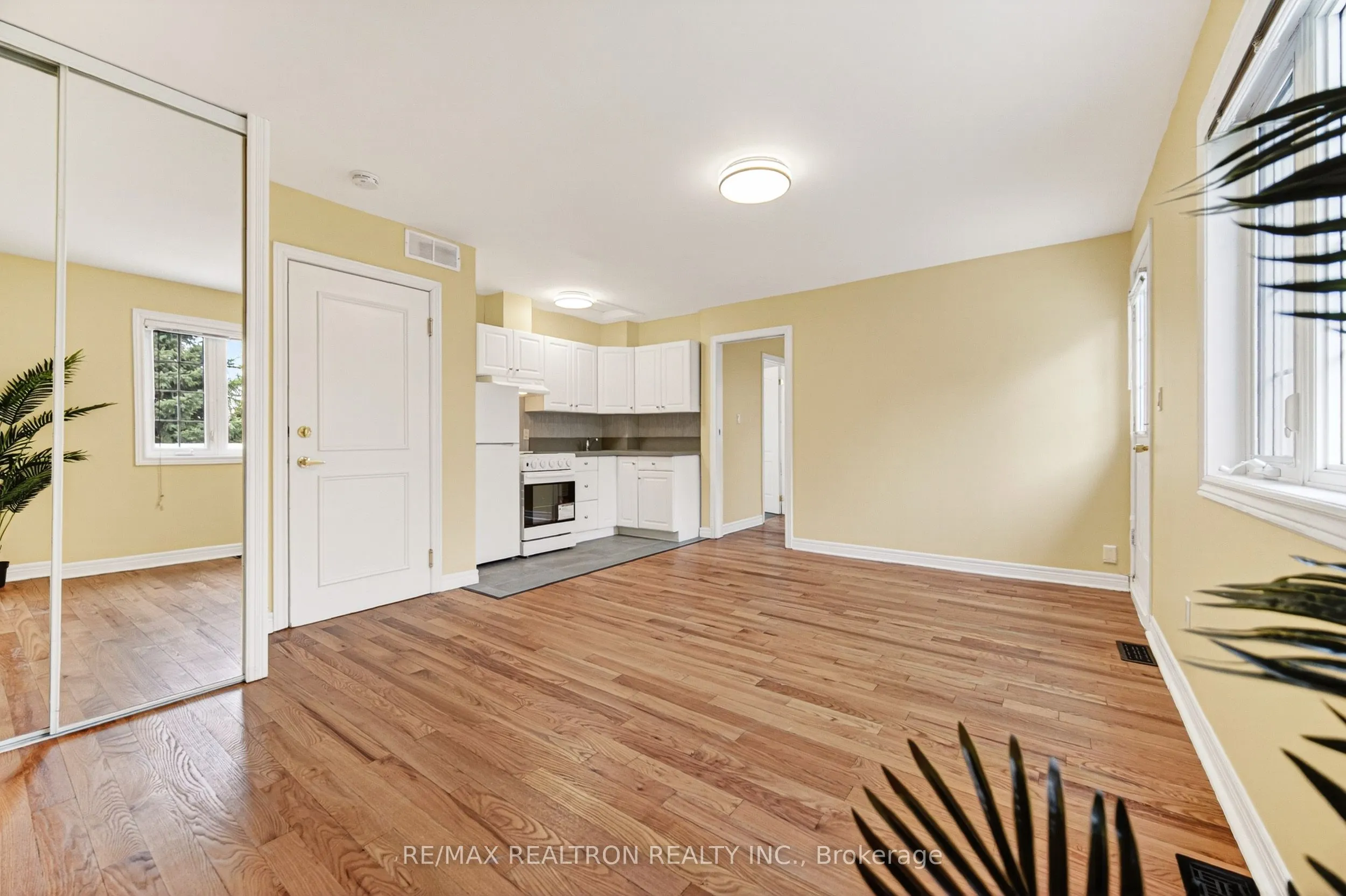 454 Donlands Avenue #A3