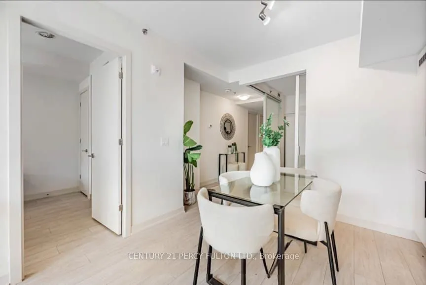 90 Glen Everest Road #318