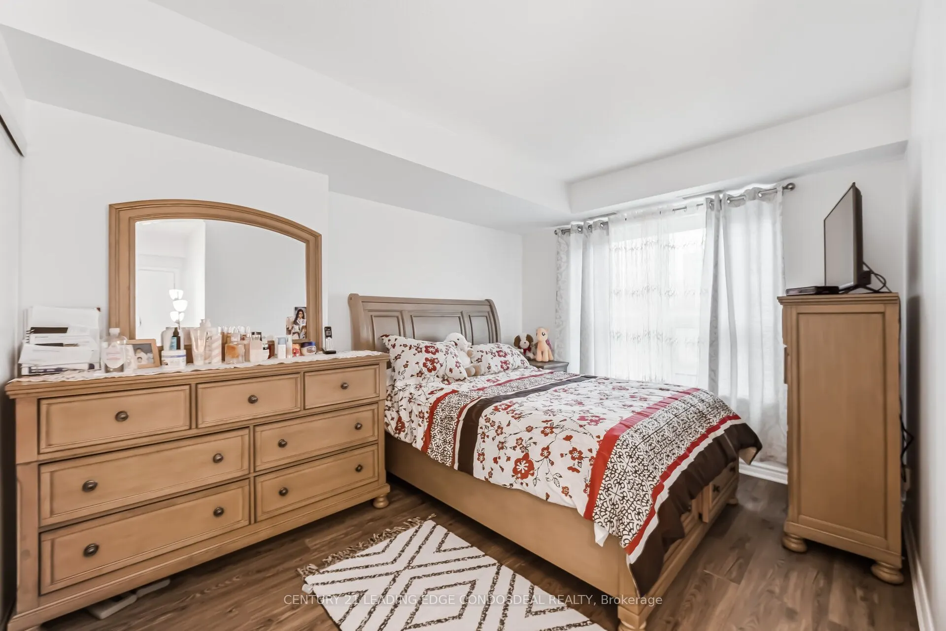 1 Falaise Road #424