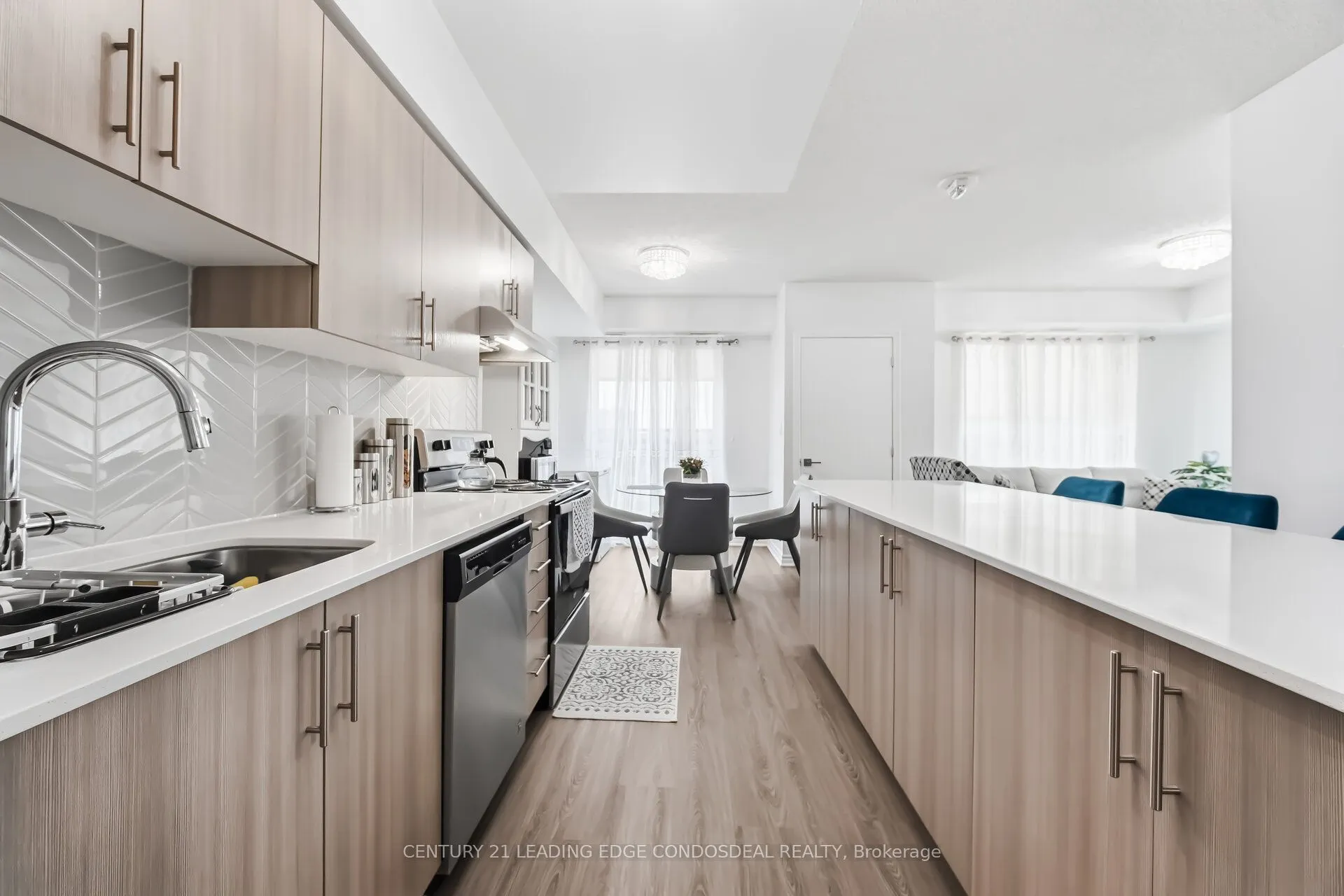 1 Falaise Road #424