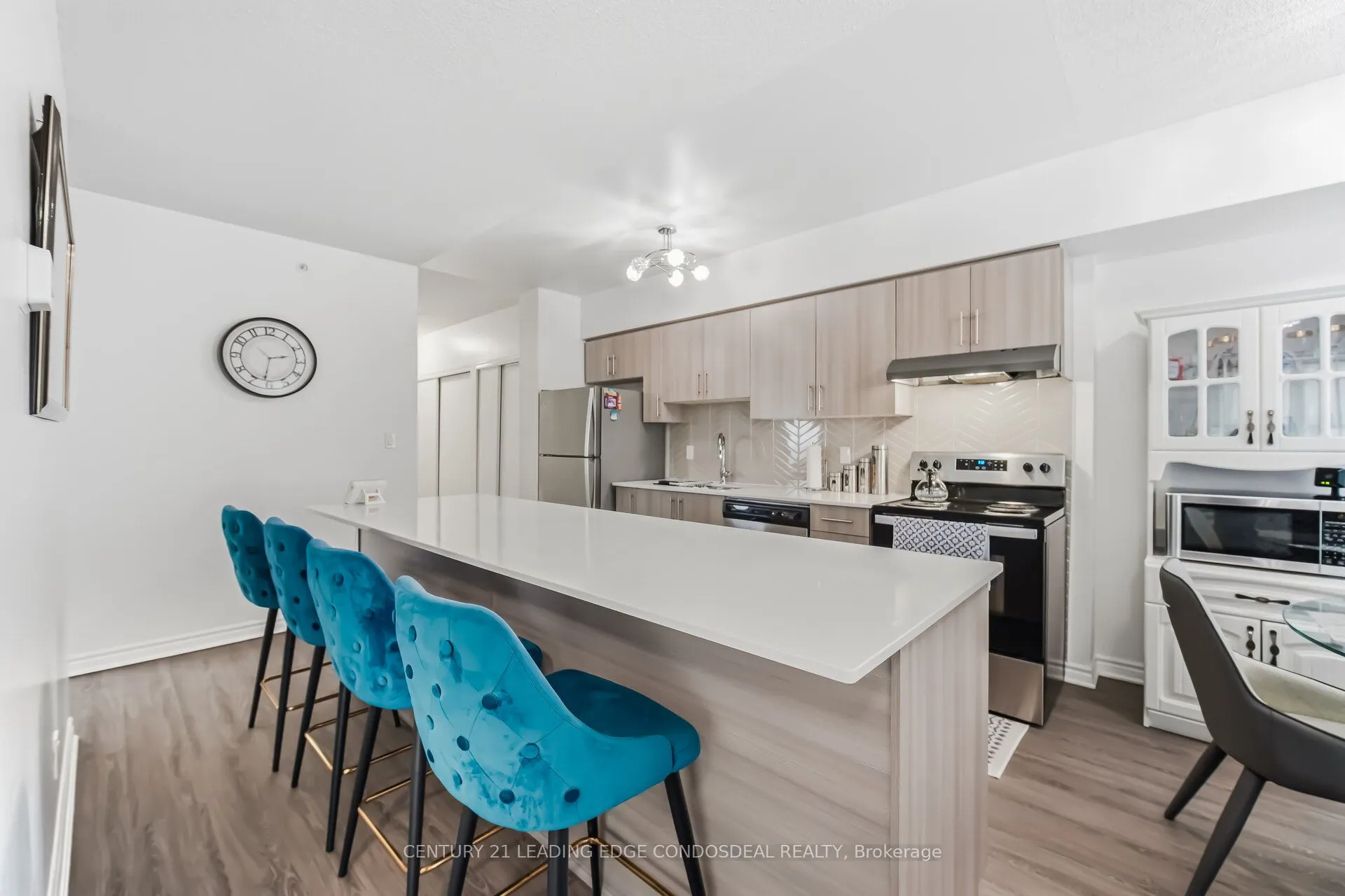 1 Falaise Road #424