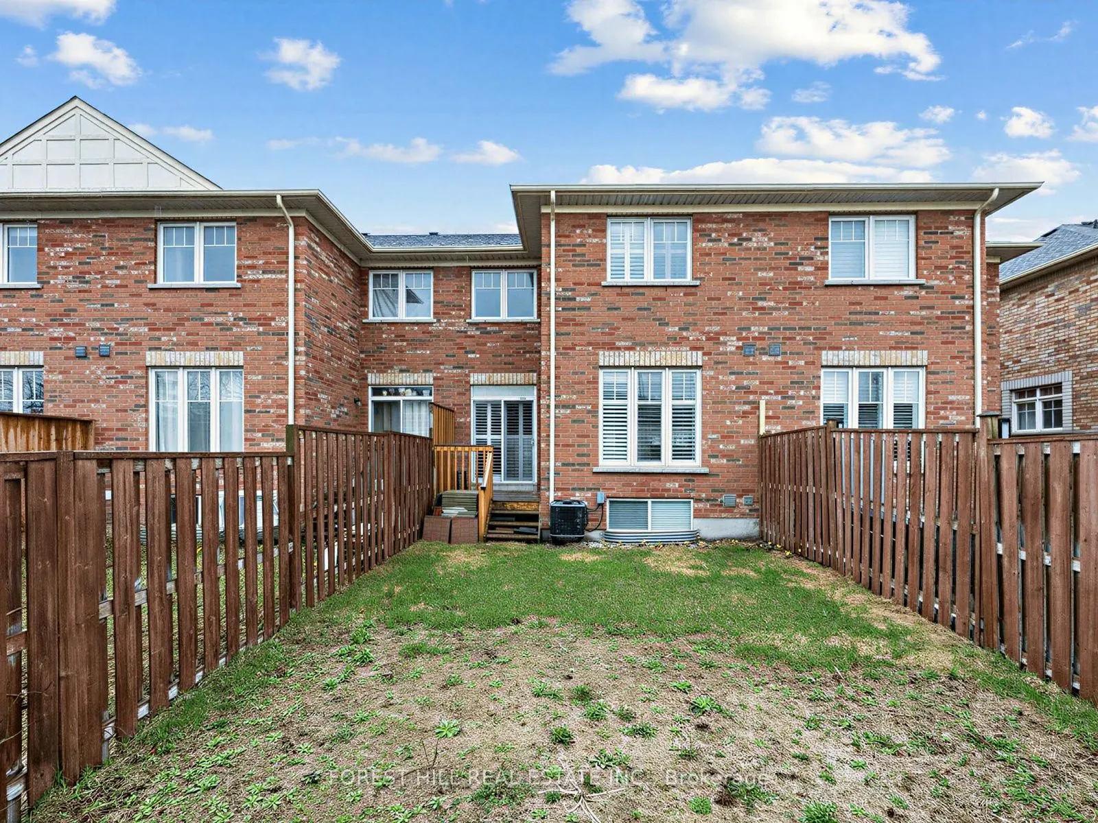 40 Croker Drive S