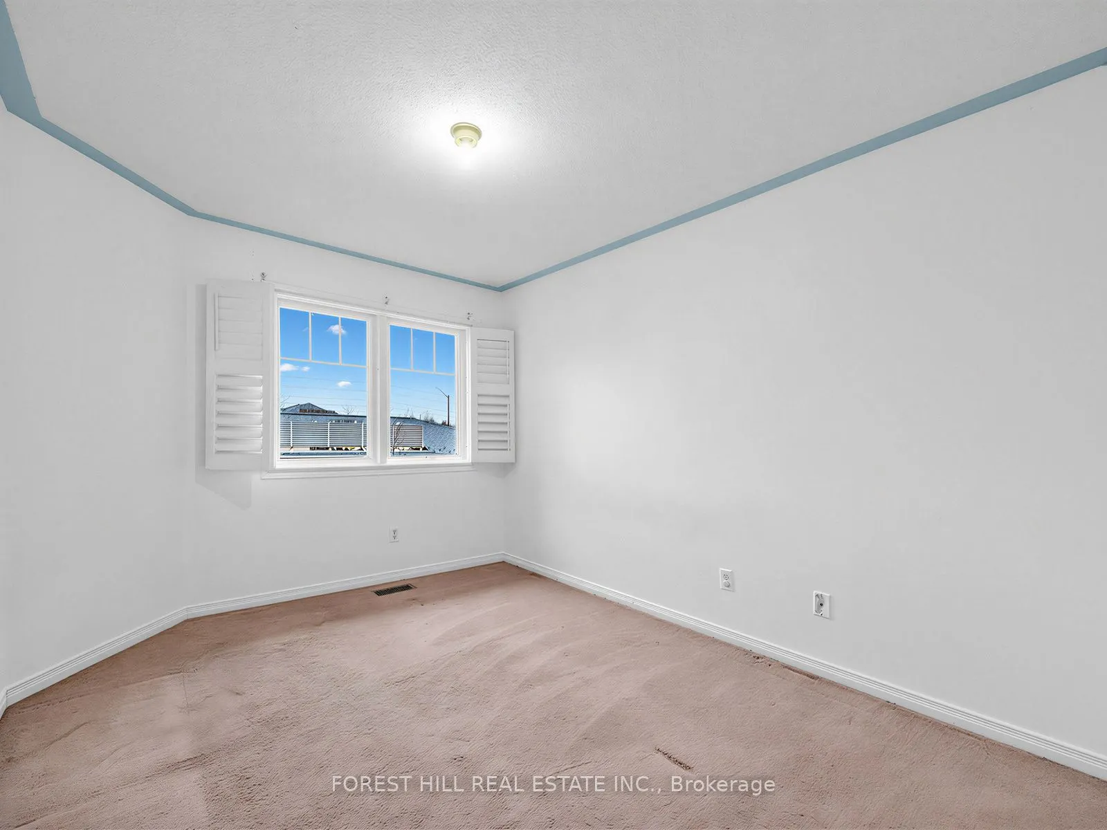 40 Croker Drive S