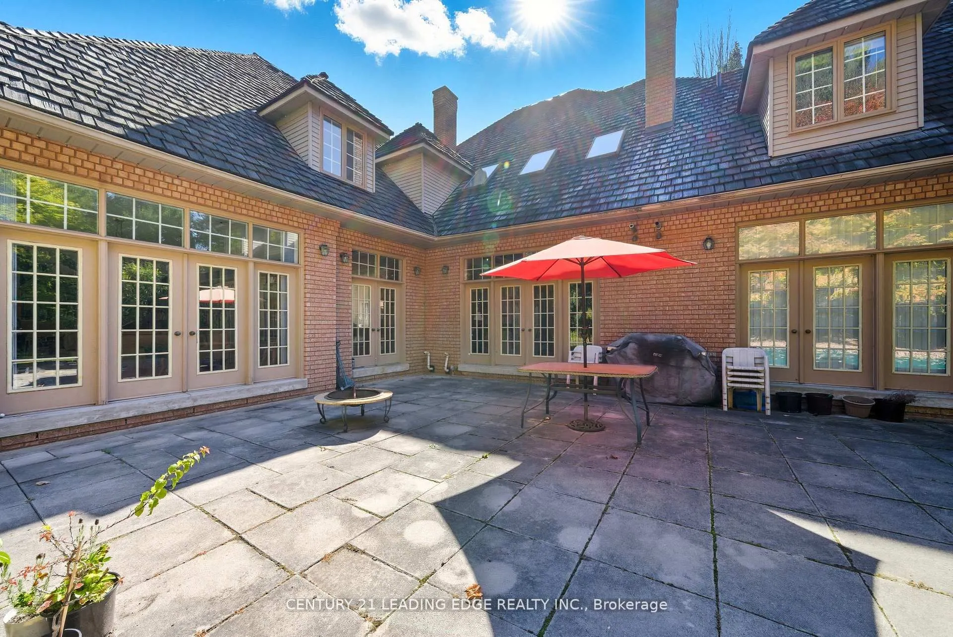 8 Bunhill Court