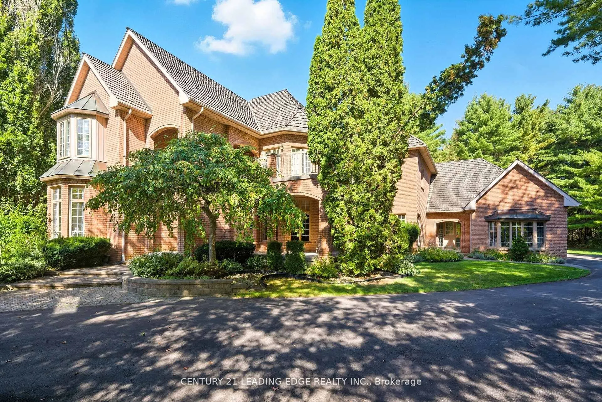 8 Bunhill Court