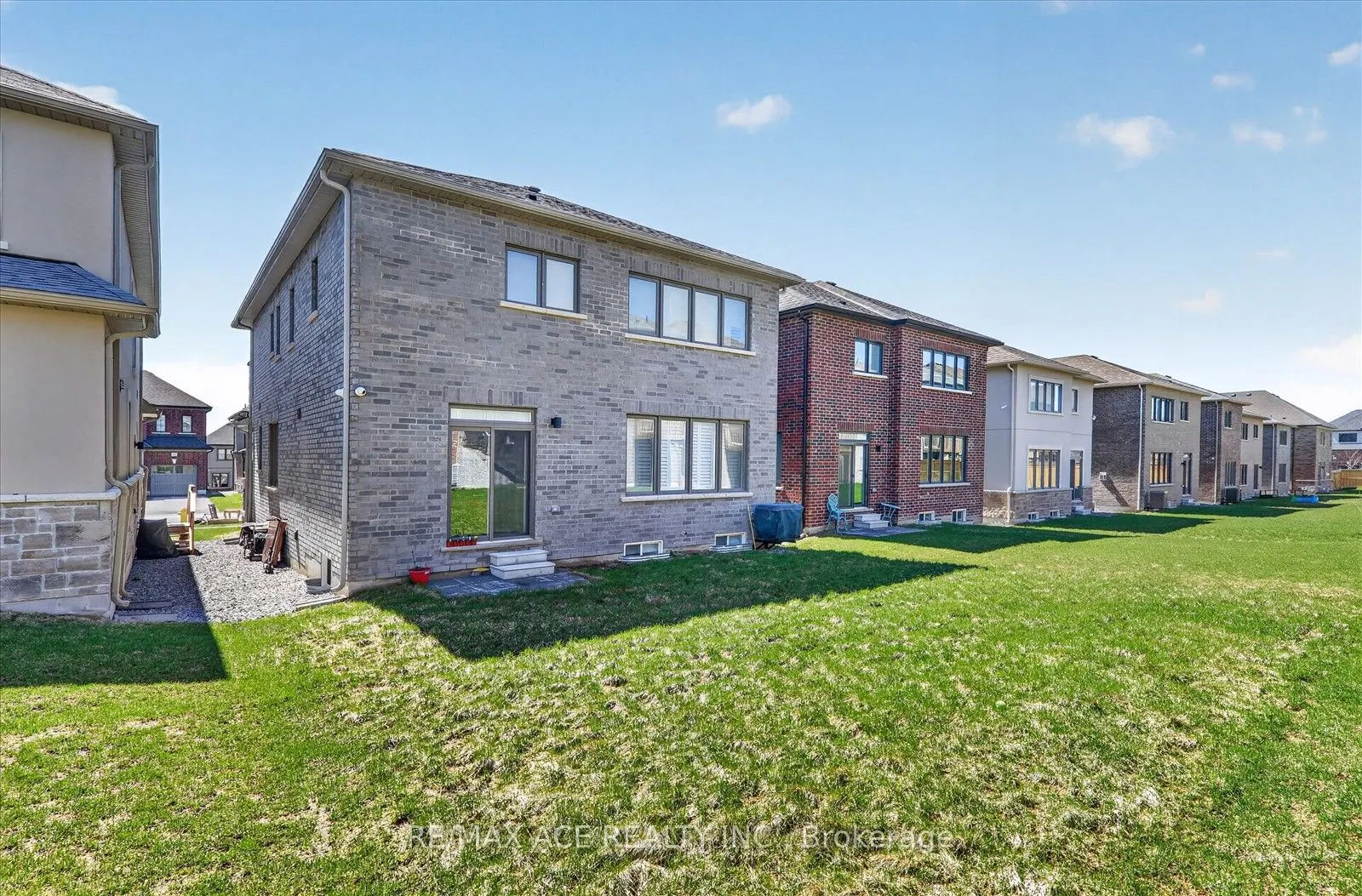 218 Flood Avenue