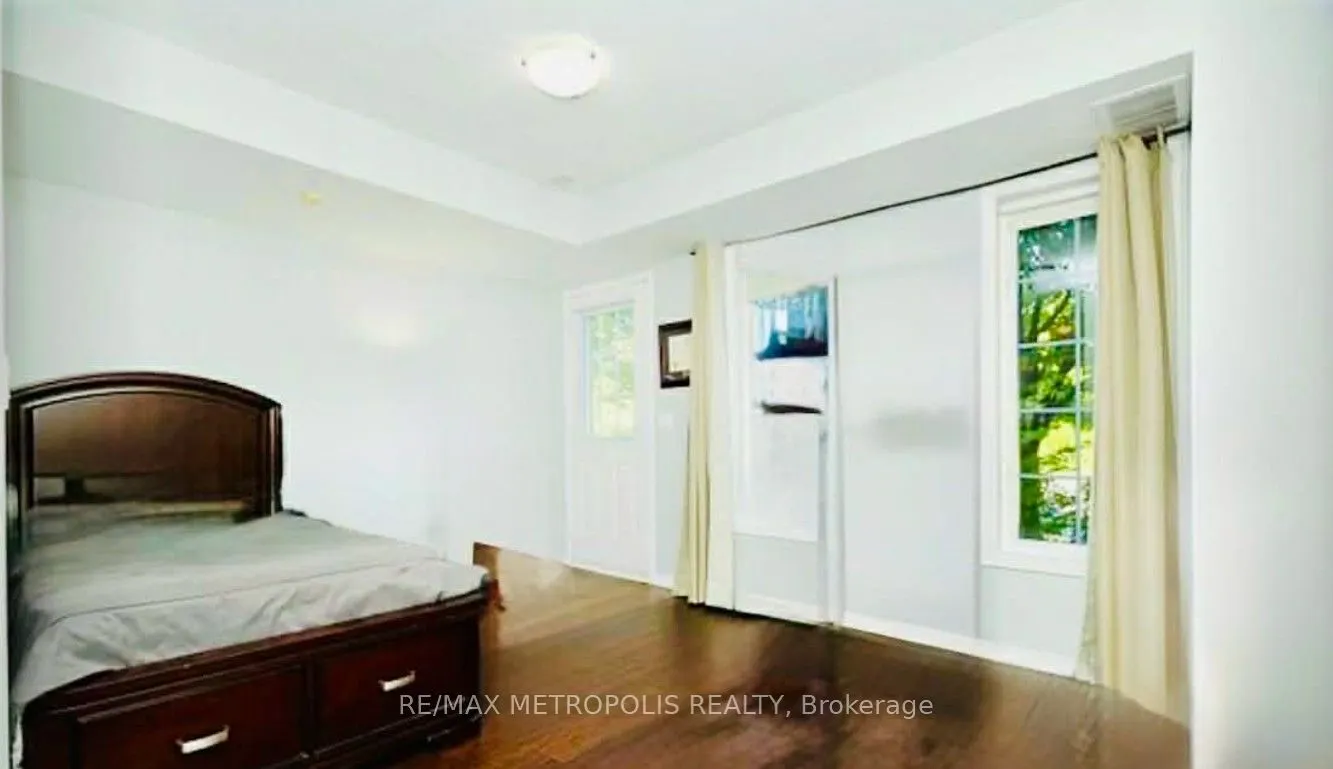 1100 Begley Street #32