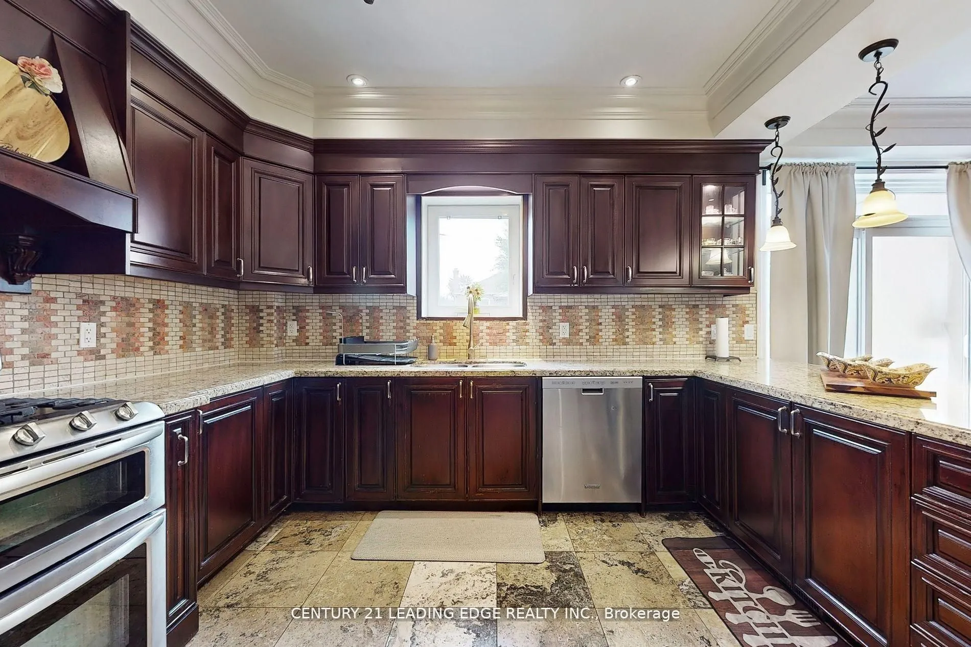 11 Bellvare Crescent