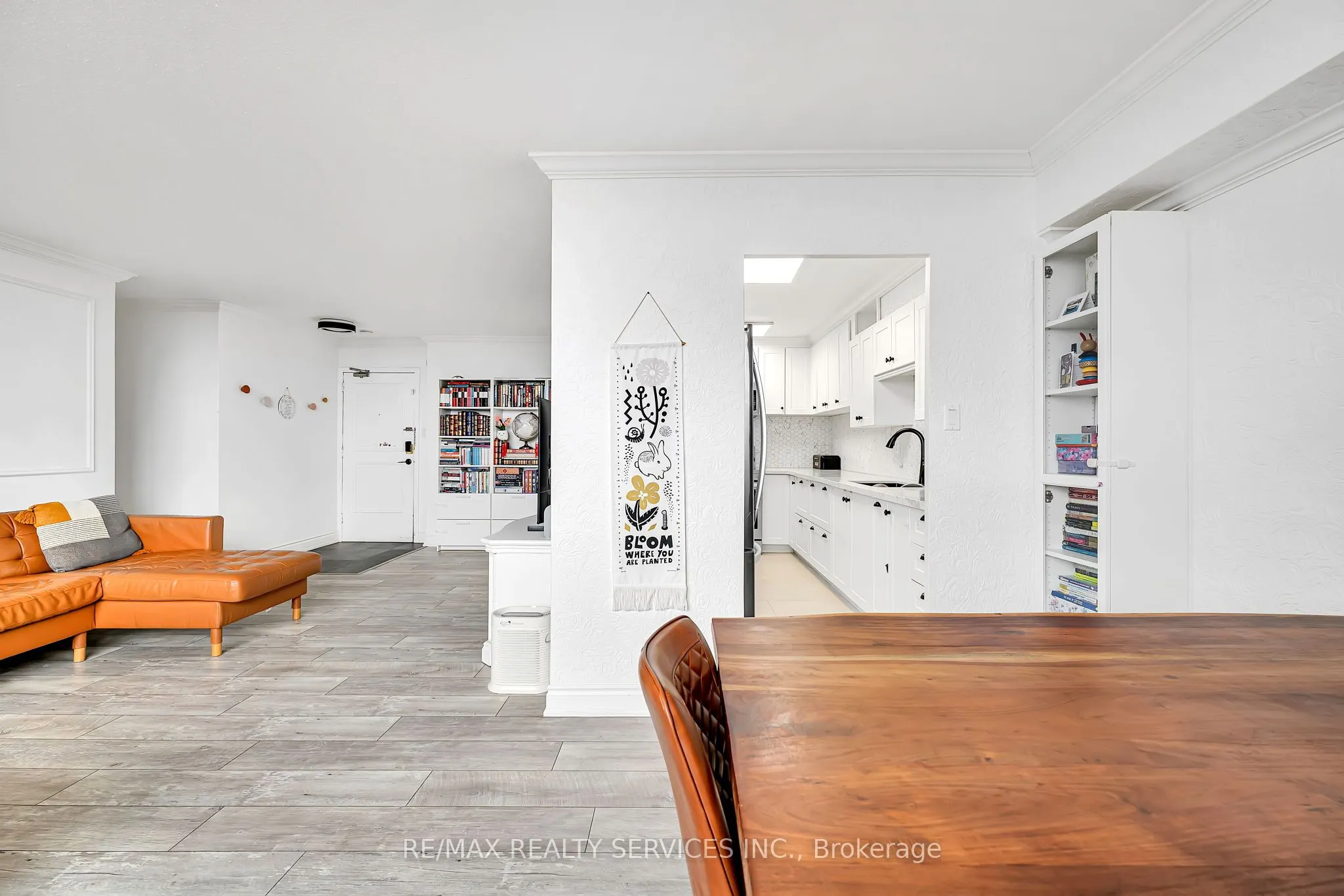 180 Markham Road #1701