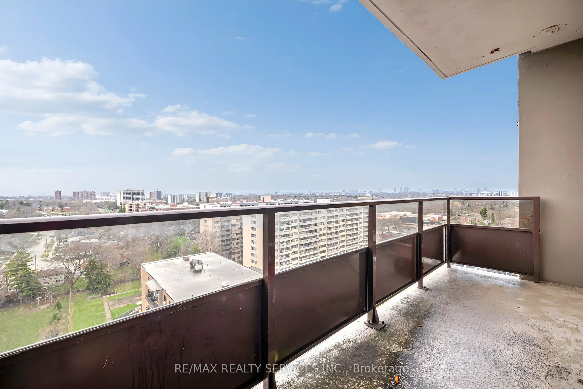 180 Markham Road #1701