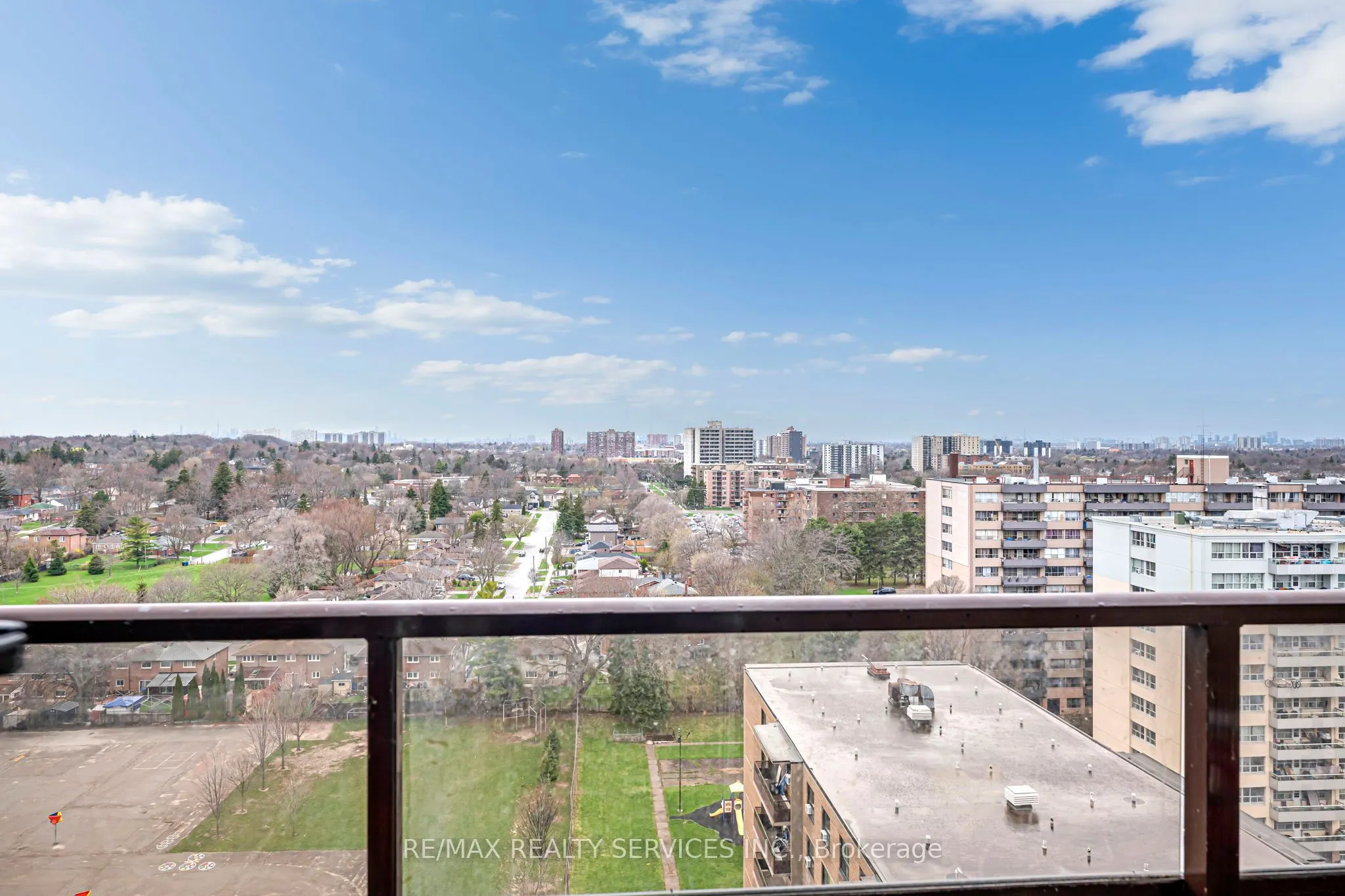 180 Markham Road #1701