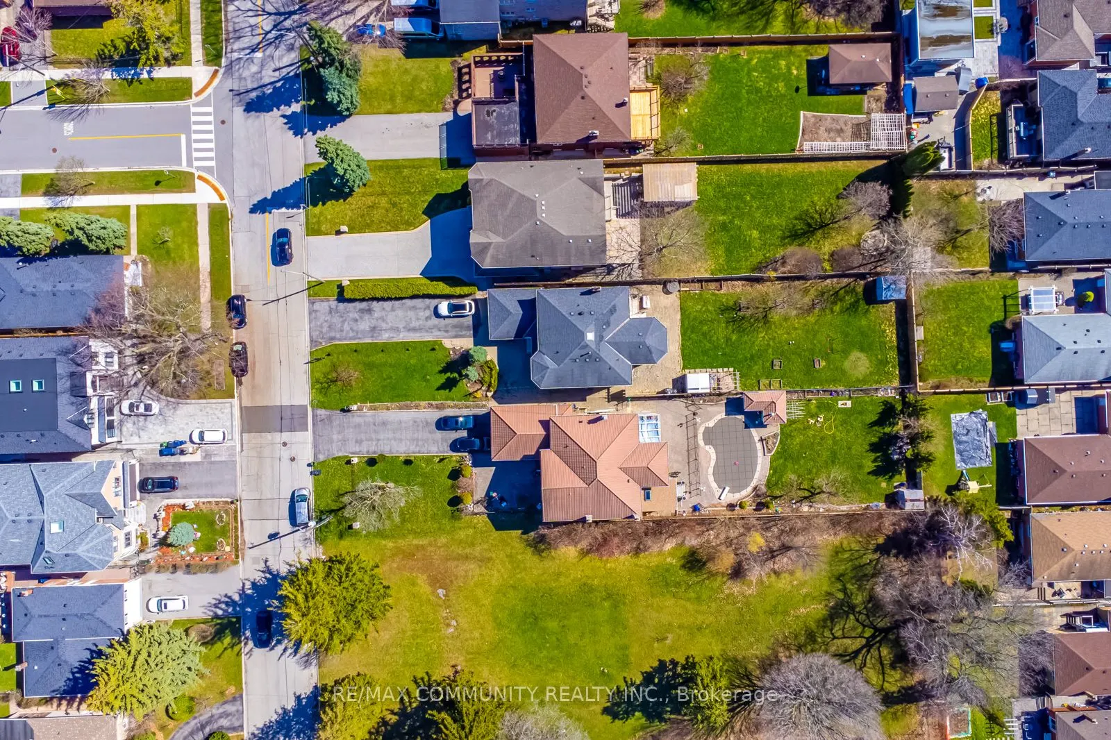 56 Cedar Brae Boulevard