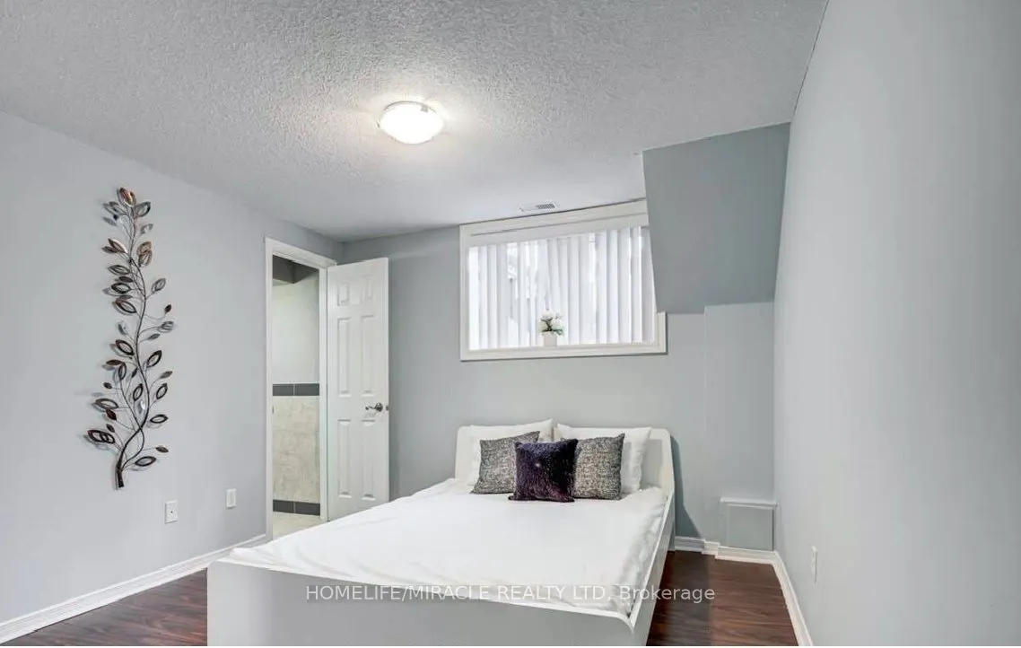 4200 Kingston Road #12