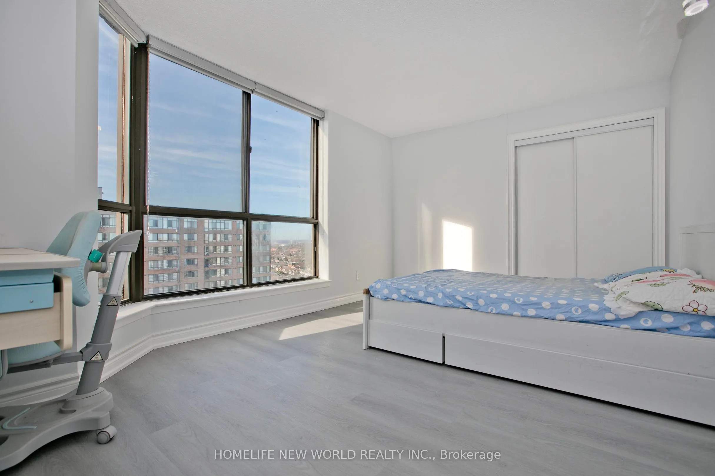 75 Bamburgh Circle #2117