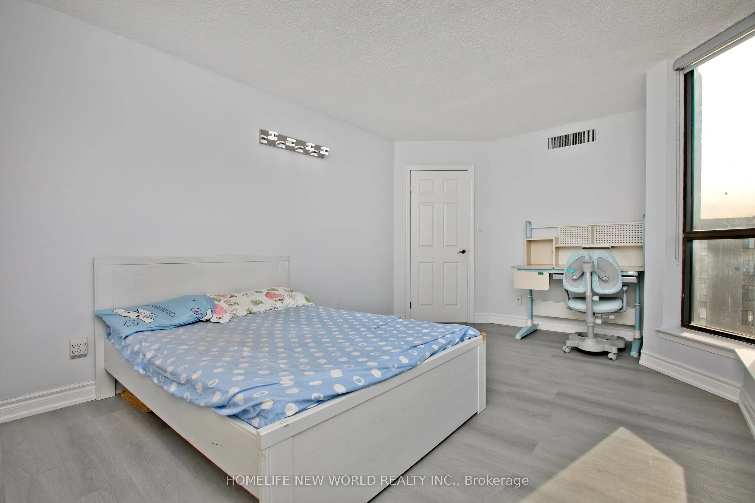75 Bamburgh Circle #2117
