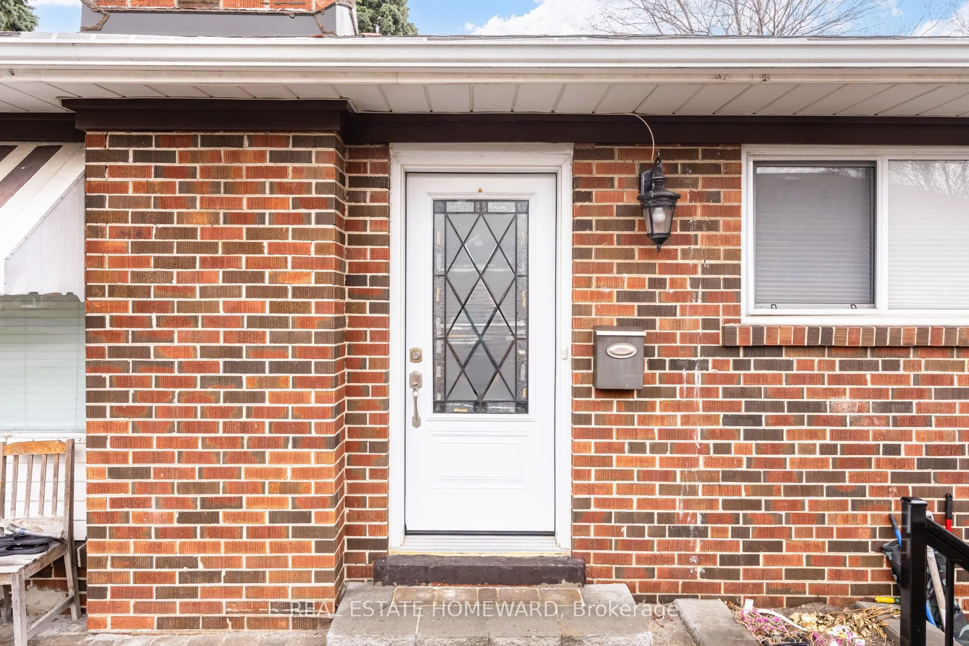 4 Moorecroft Crescent