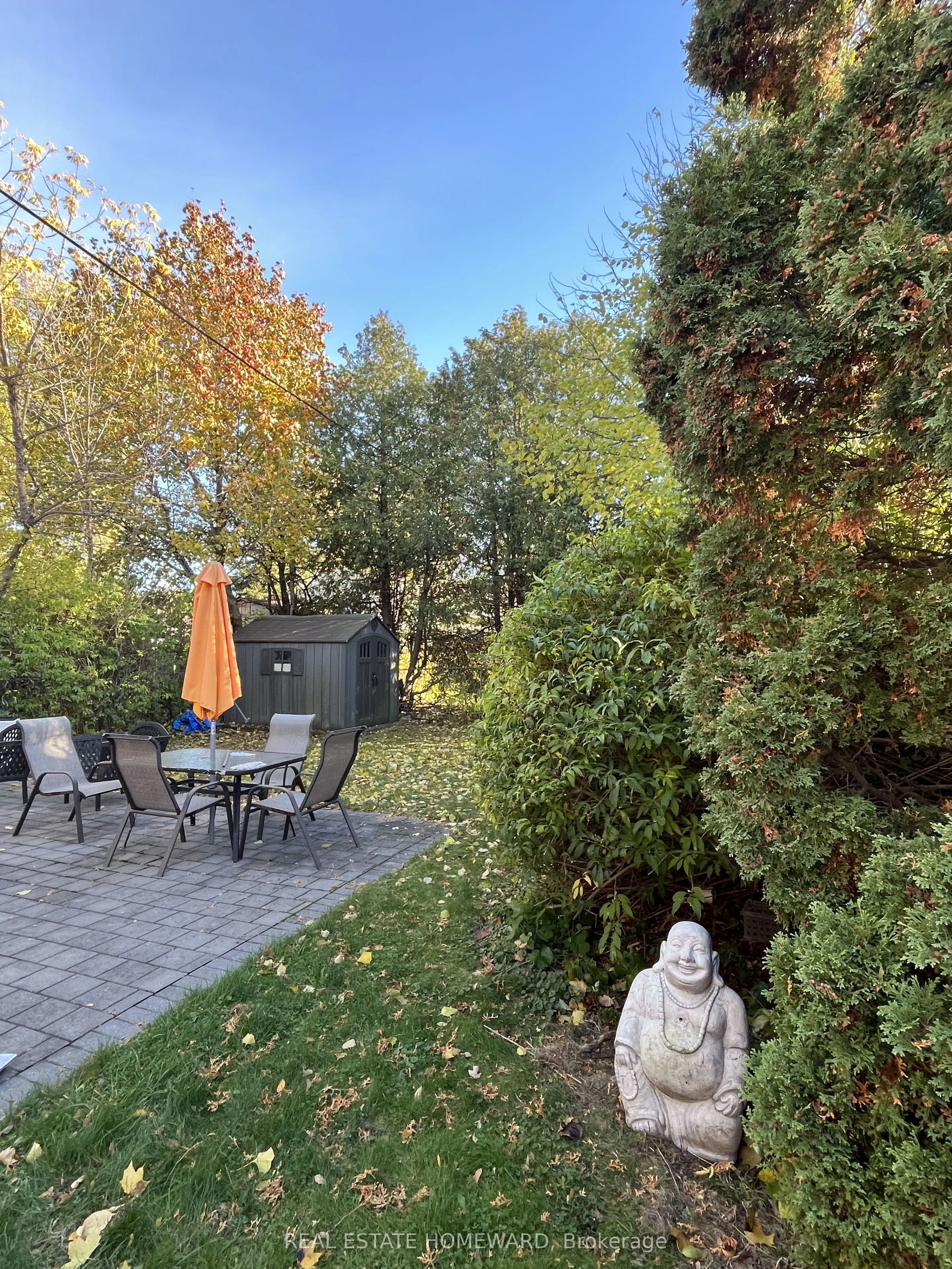 4 Moorecroft Crescent