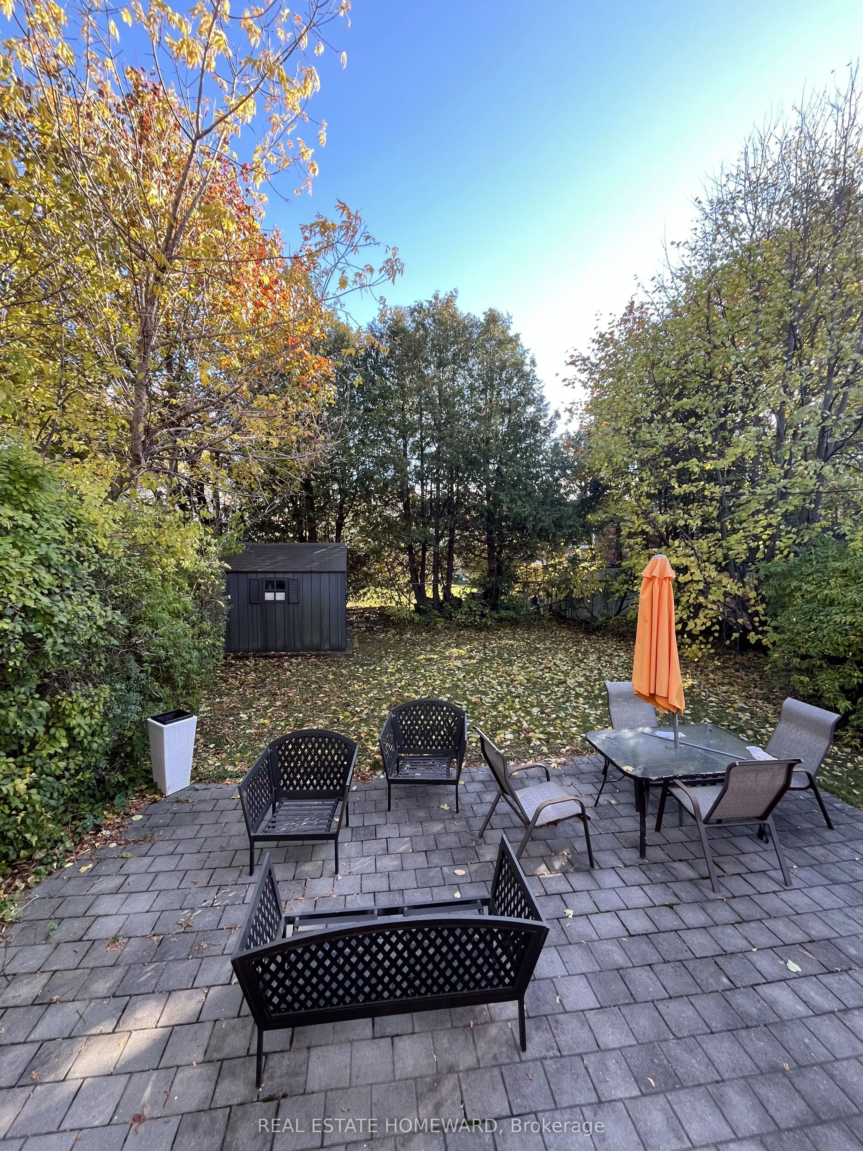 4 Moorecroft Crescent