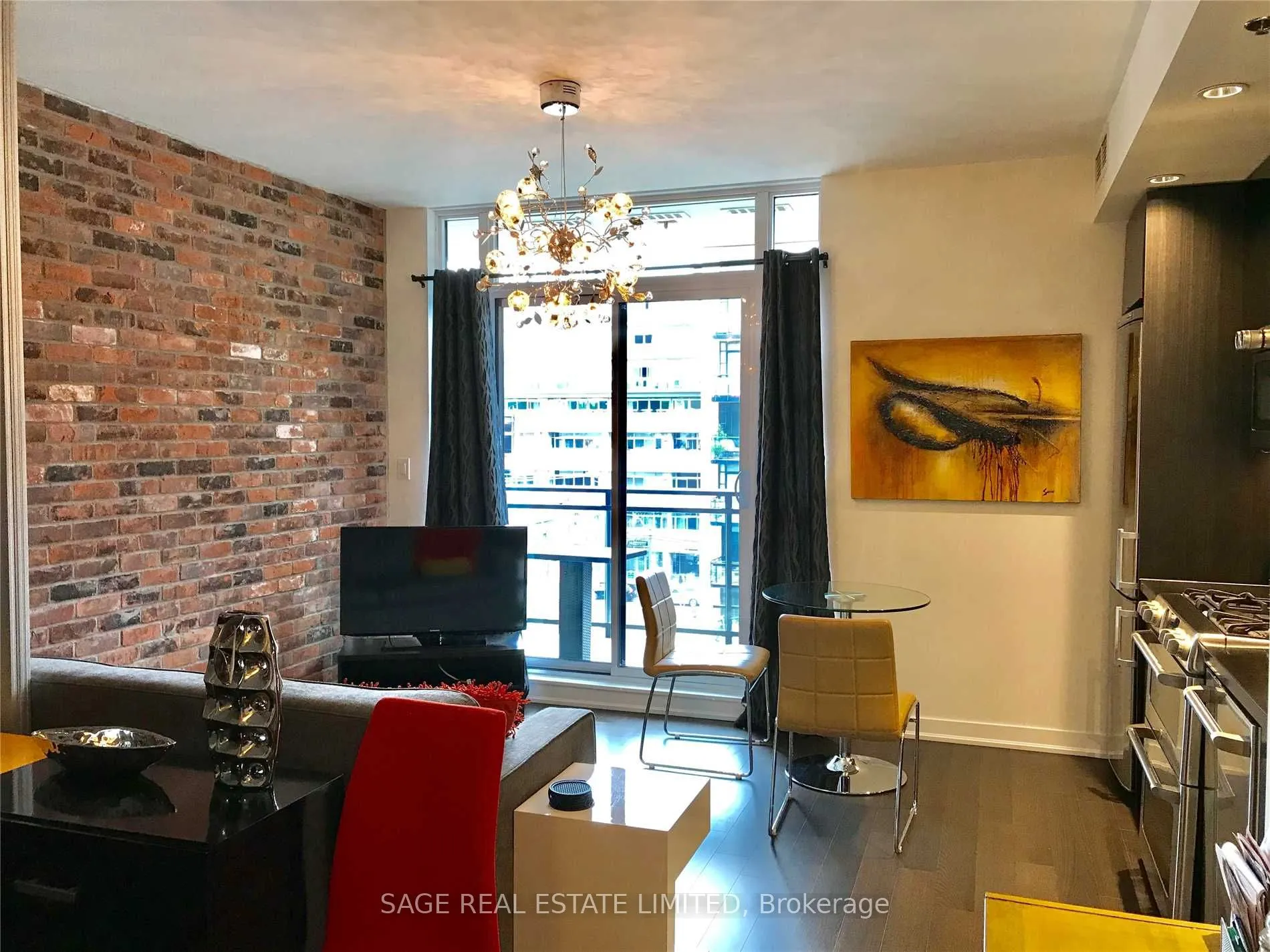 88 Colgate Avenue #533