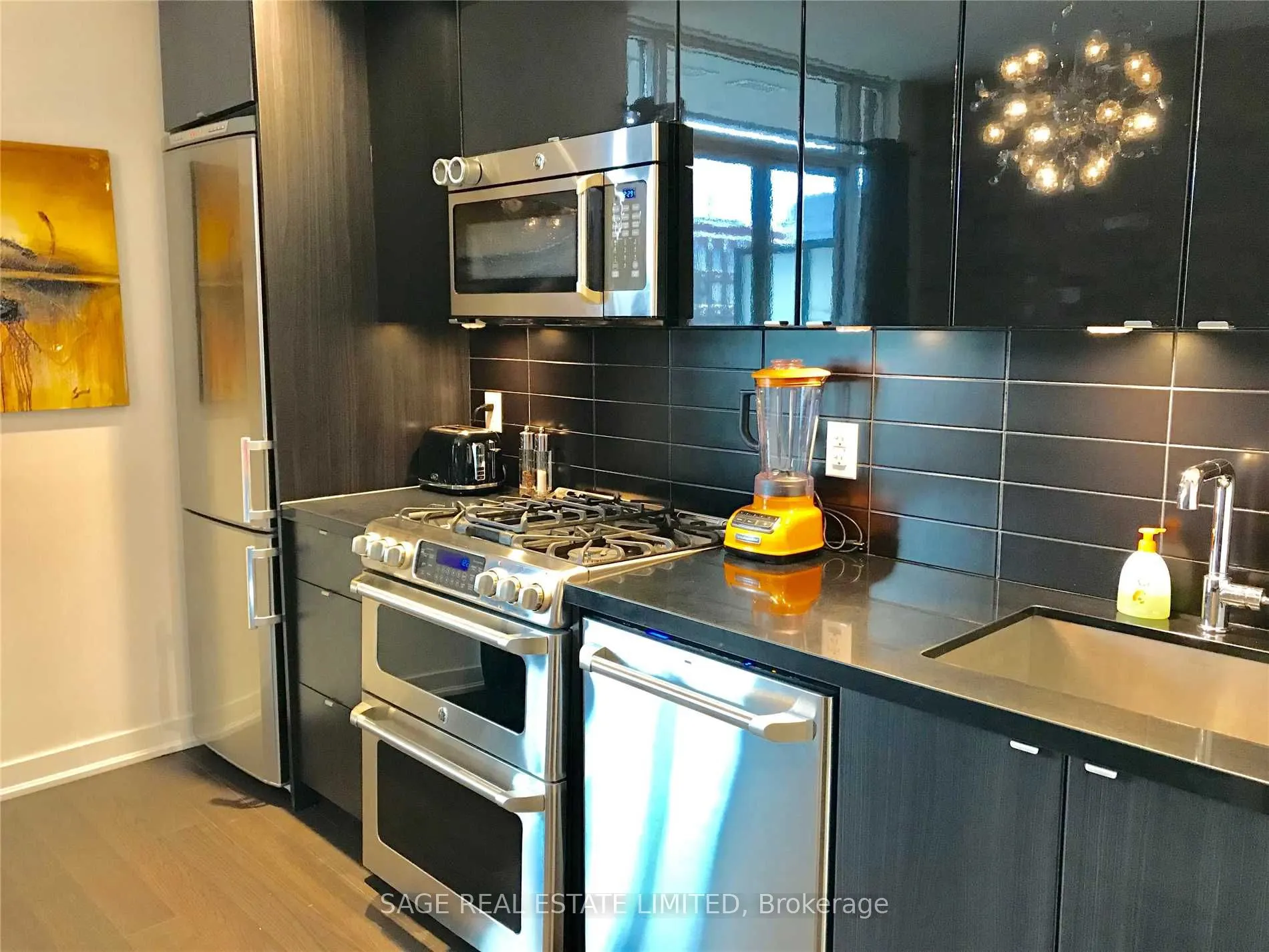 88 Colgate Avenue #533
