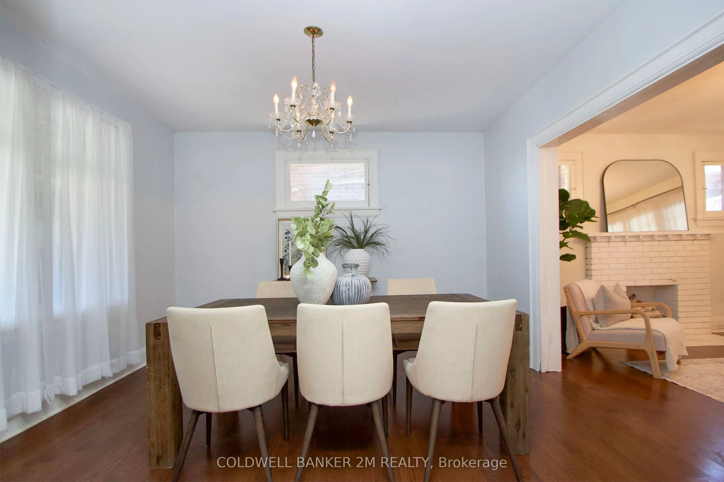 49 Brock Street E