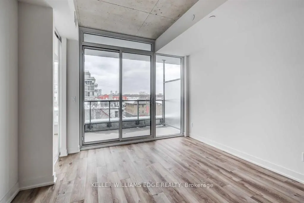 30 Baseball Place #422