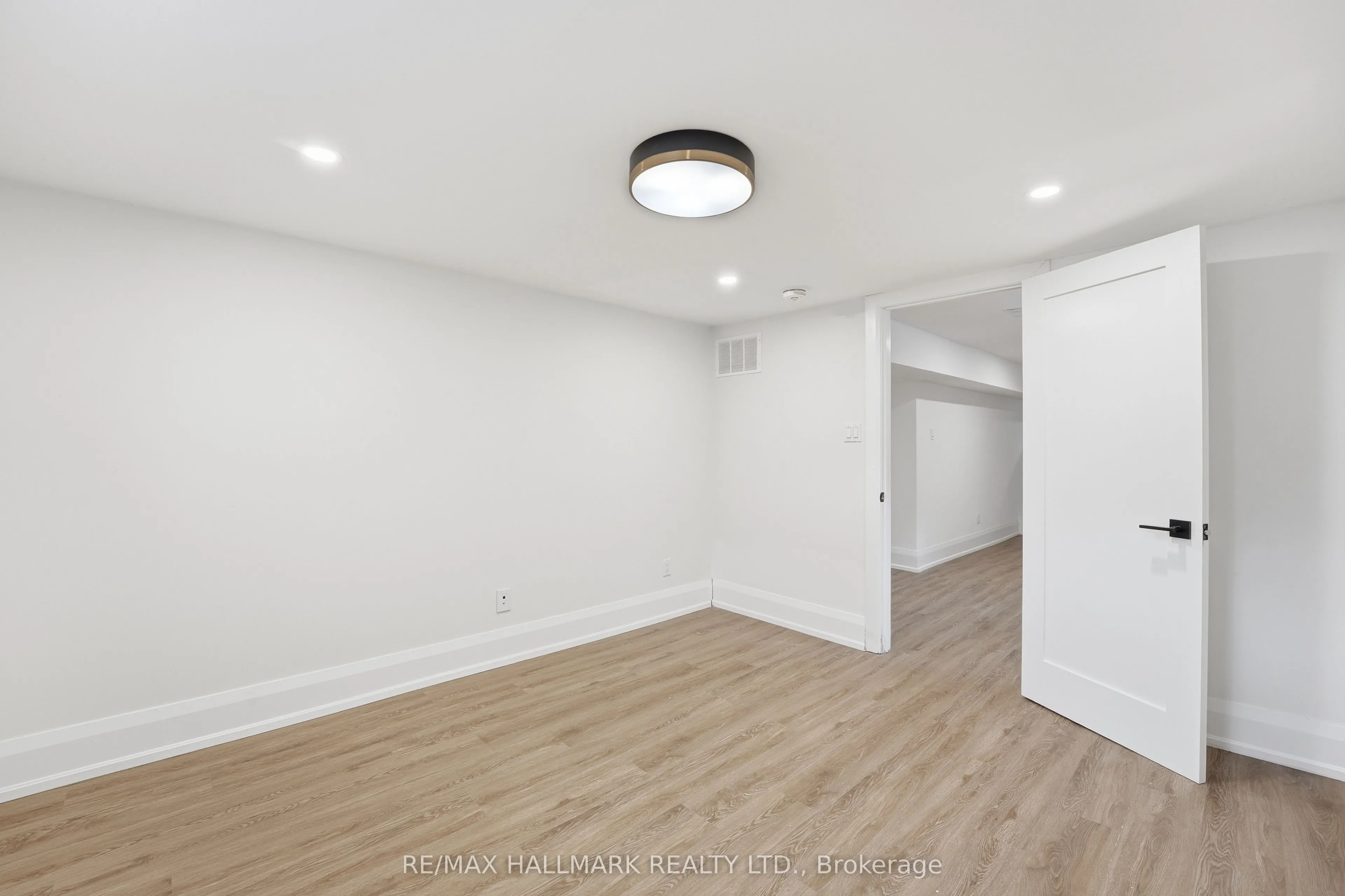 49 Greendowns Drive