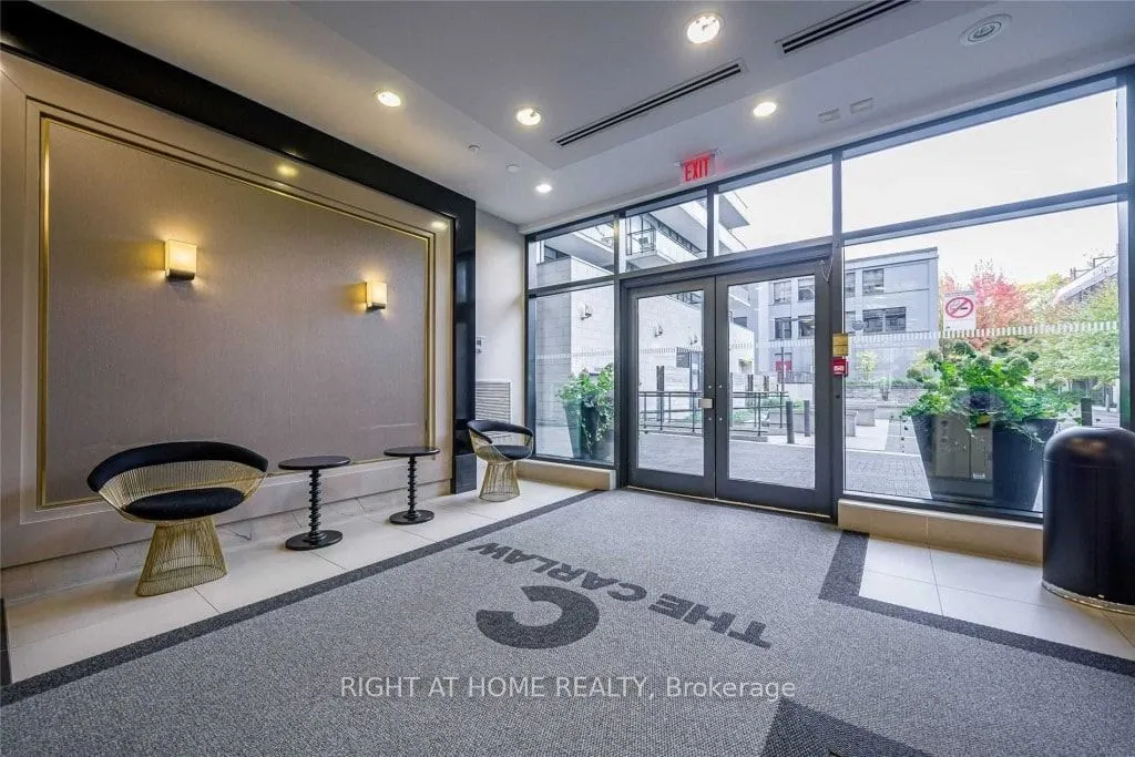 1190 Dundas Street E #627