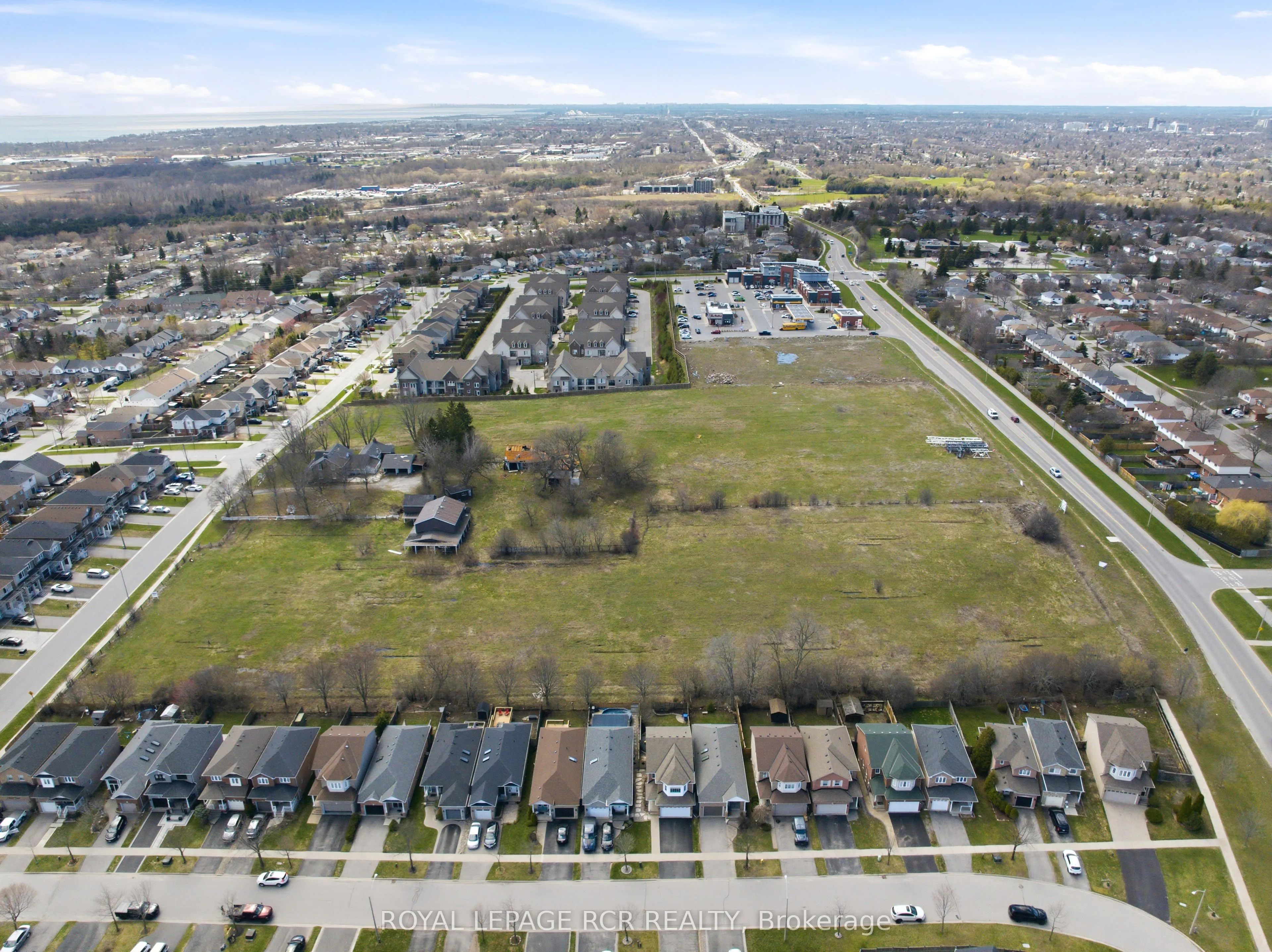 1440 Gord Vinson Avenue