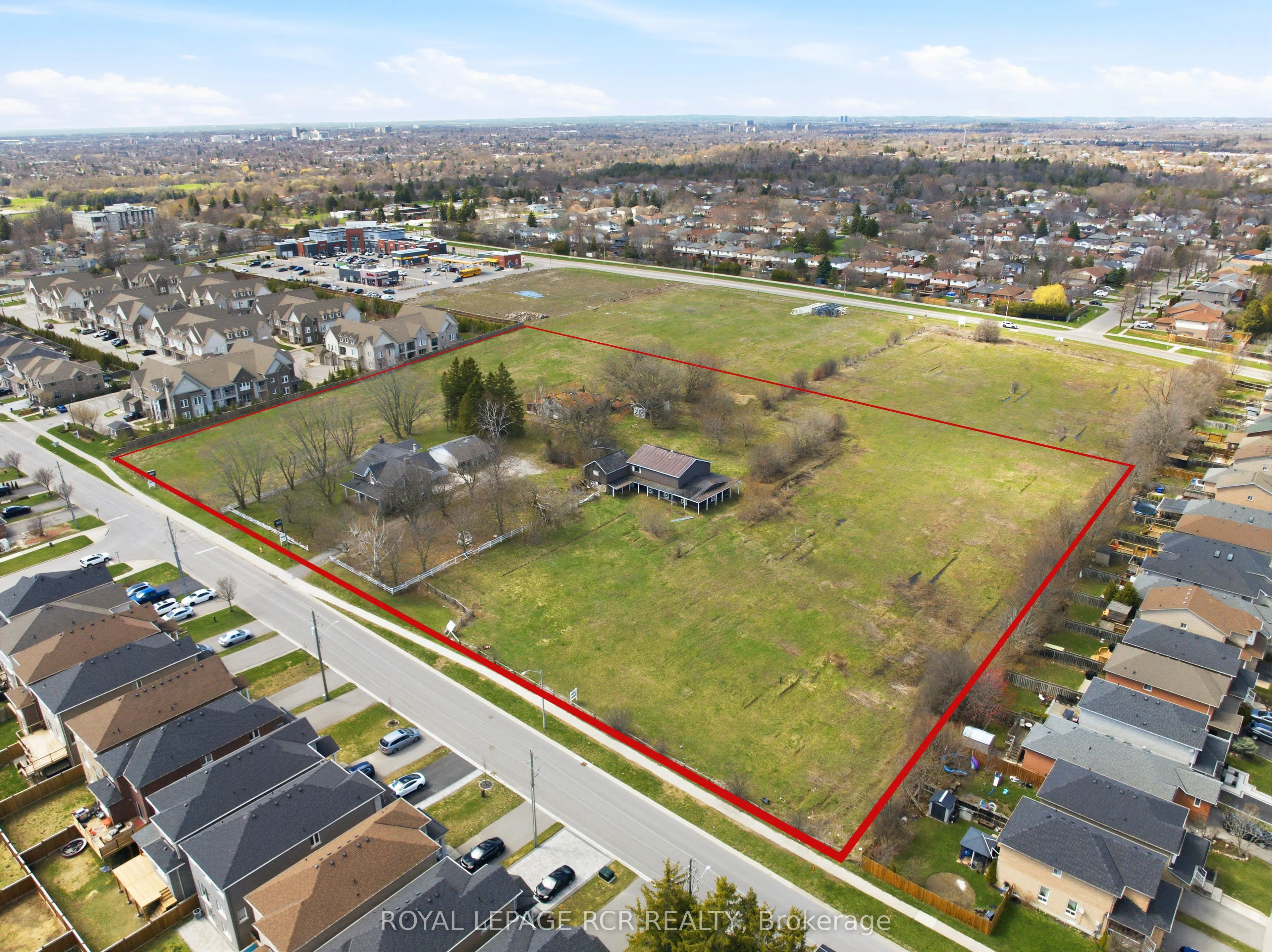1440 Gord Vinson Avenue